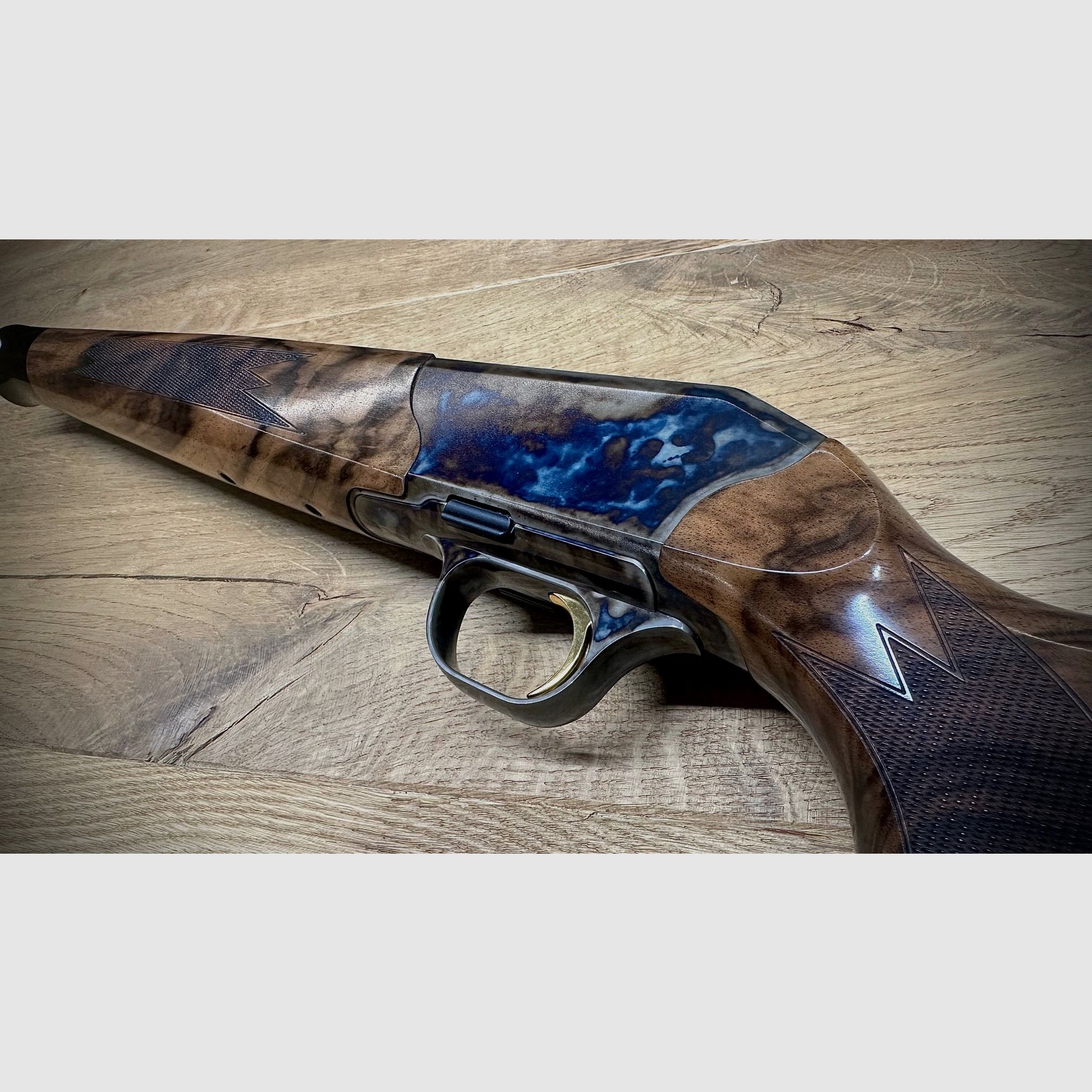 Blaser R8 kolf met buntharding / HK7 / Super Finish / systeemkast & trekker staal / DROOMMOOI!