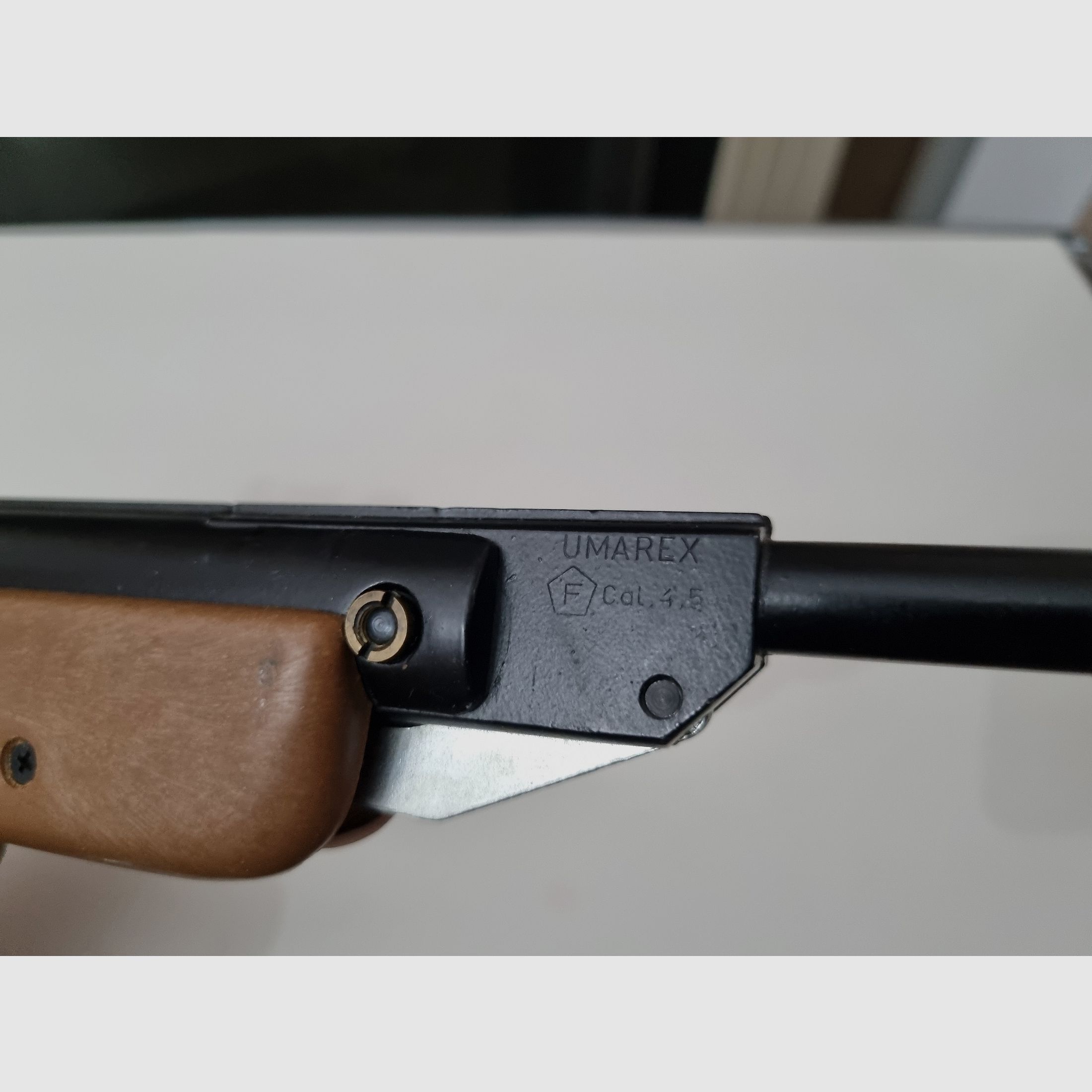 Luftpistole Umarex RO 72 Bullseye