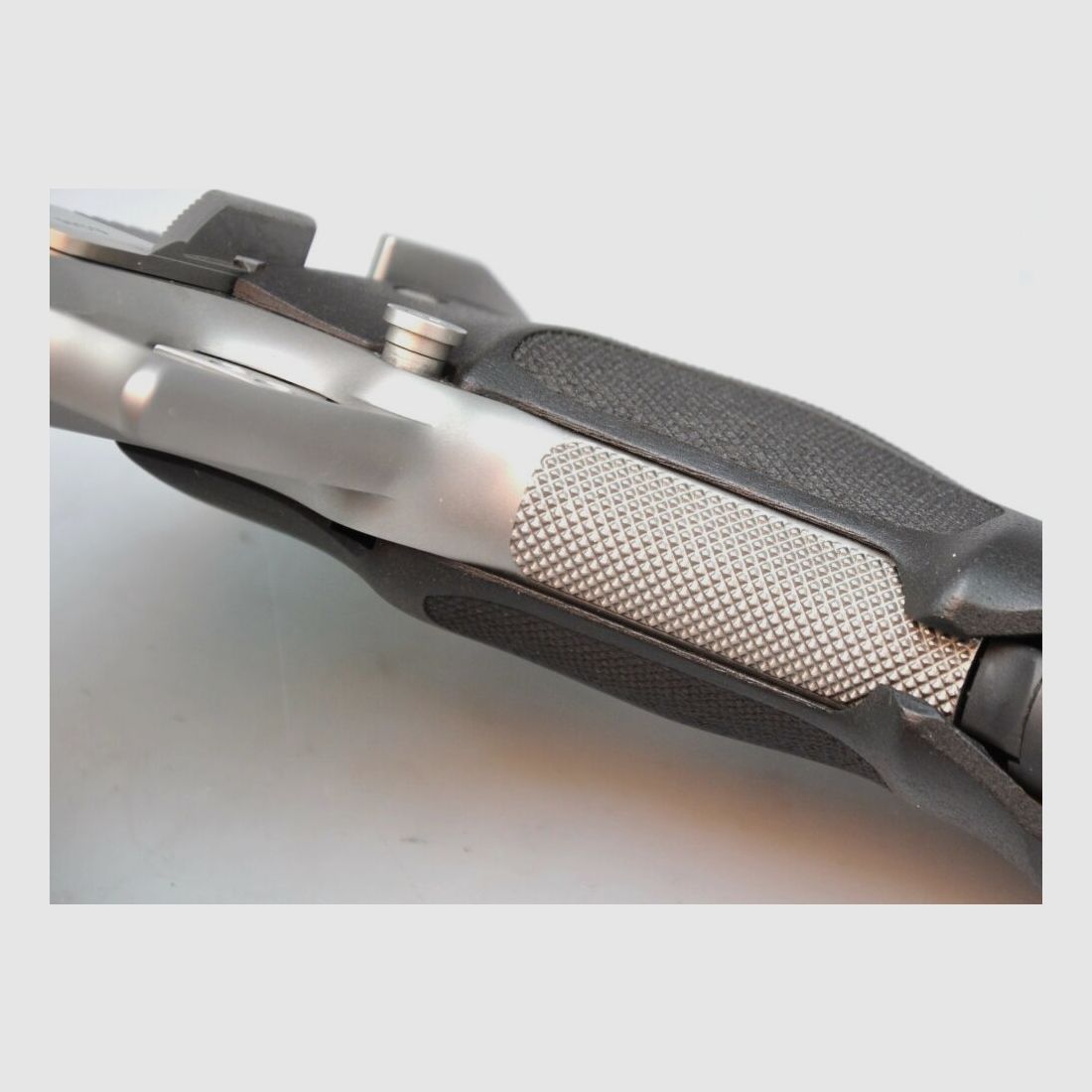 Holden Custom Guns 1911 9mmLuger