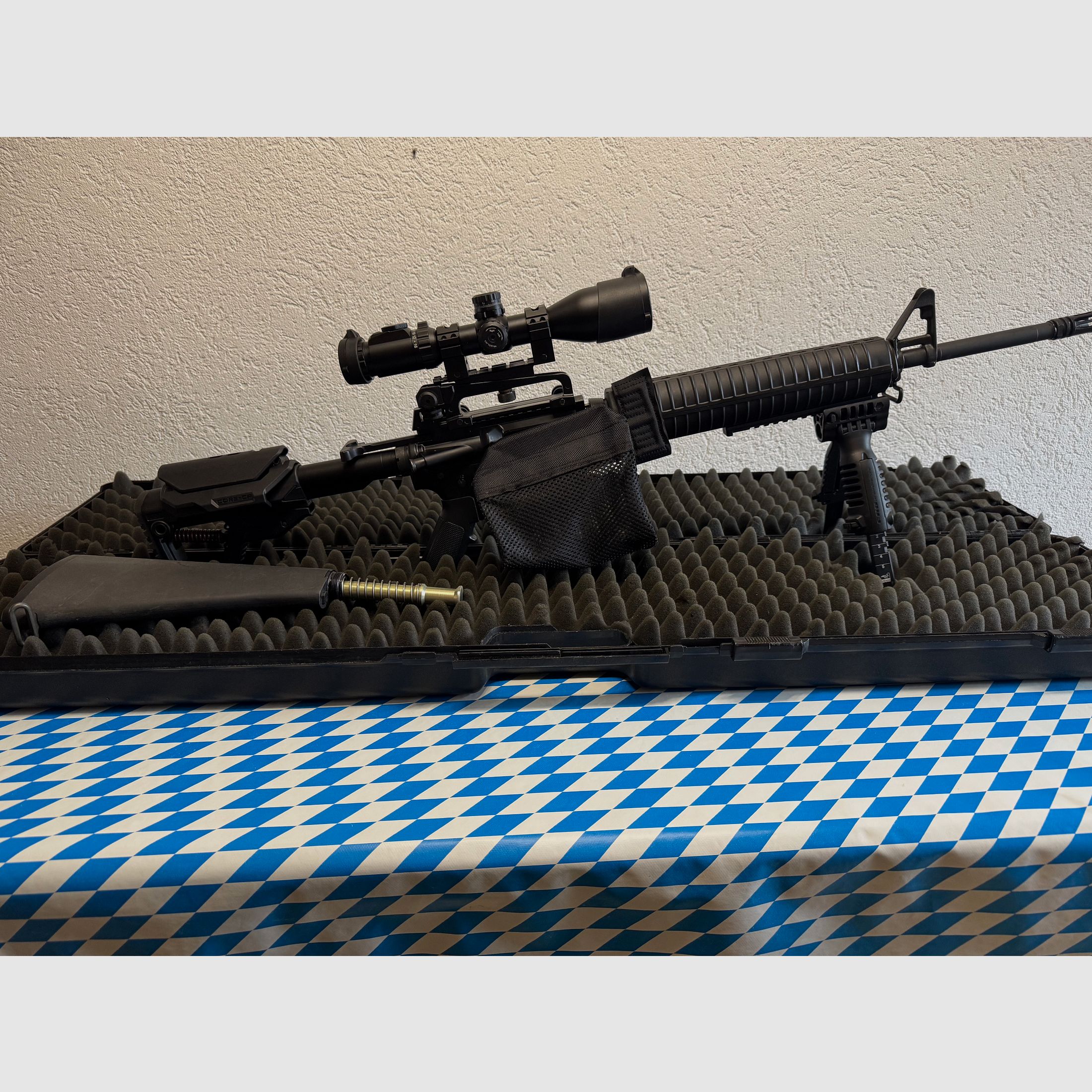Selbstladebüchse Sabre -Defence XR15 20“ ( M16) mit ZF und Zweibein