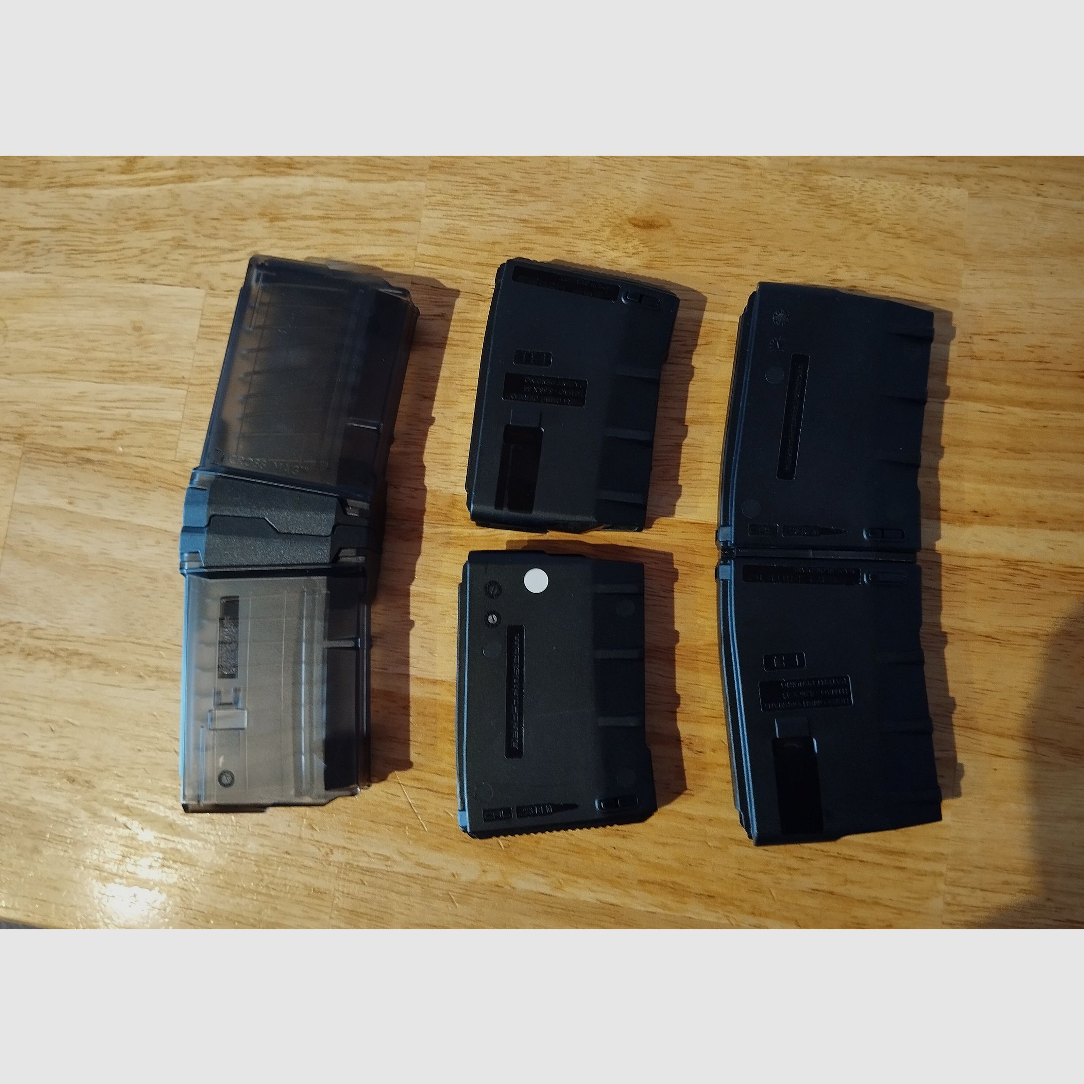 8 magazines for 10 cartridges each cal. 223 Remington like new