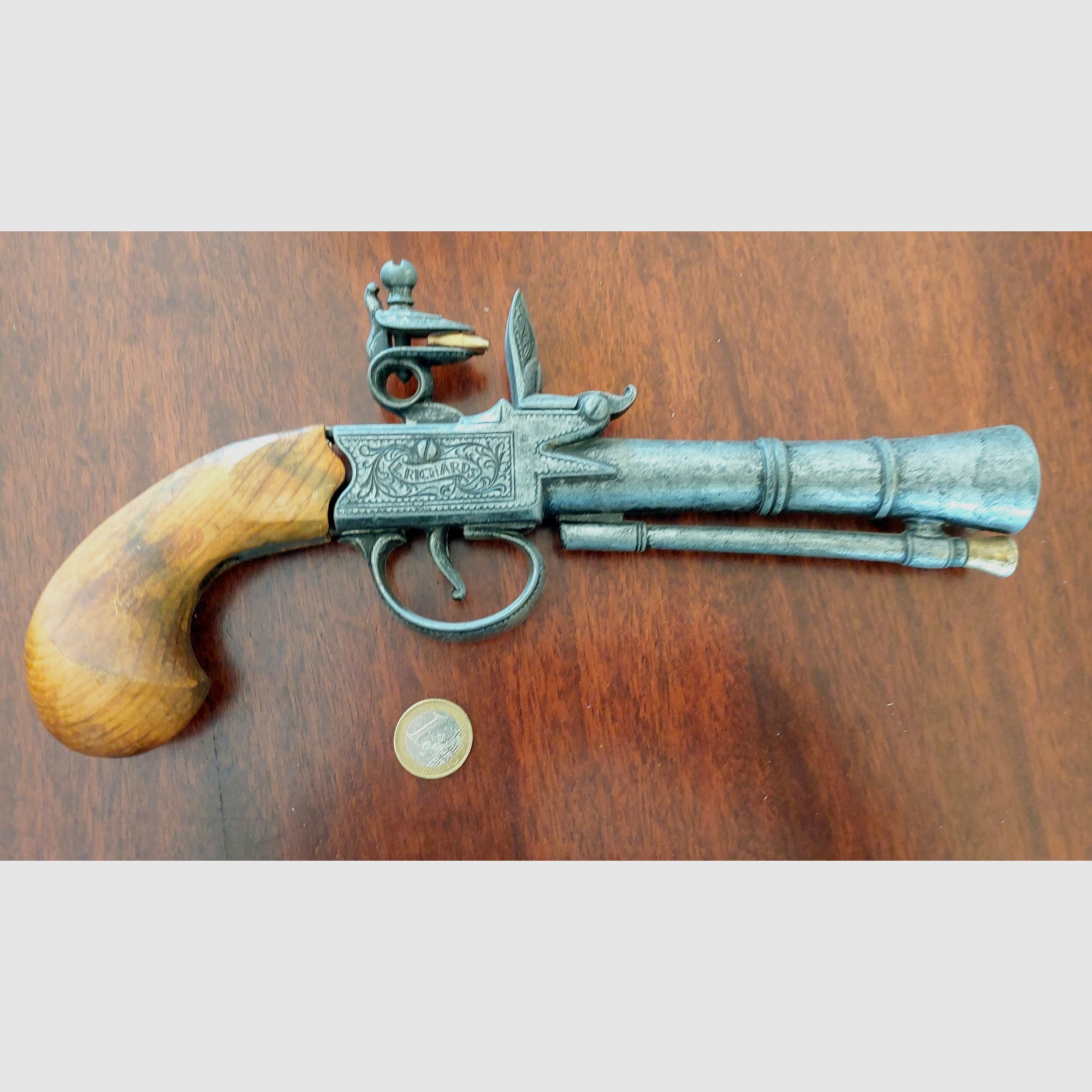 Replica Steinschlosspistole „Blunderbluss Tromblon“ – Piraten Deko – defekt