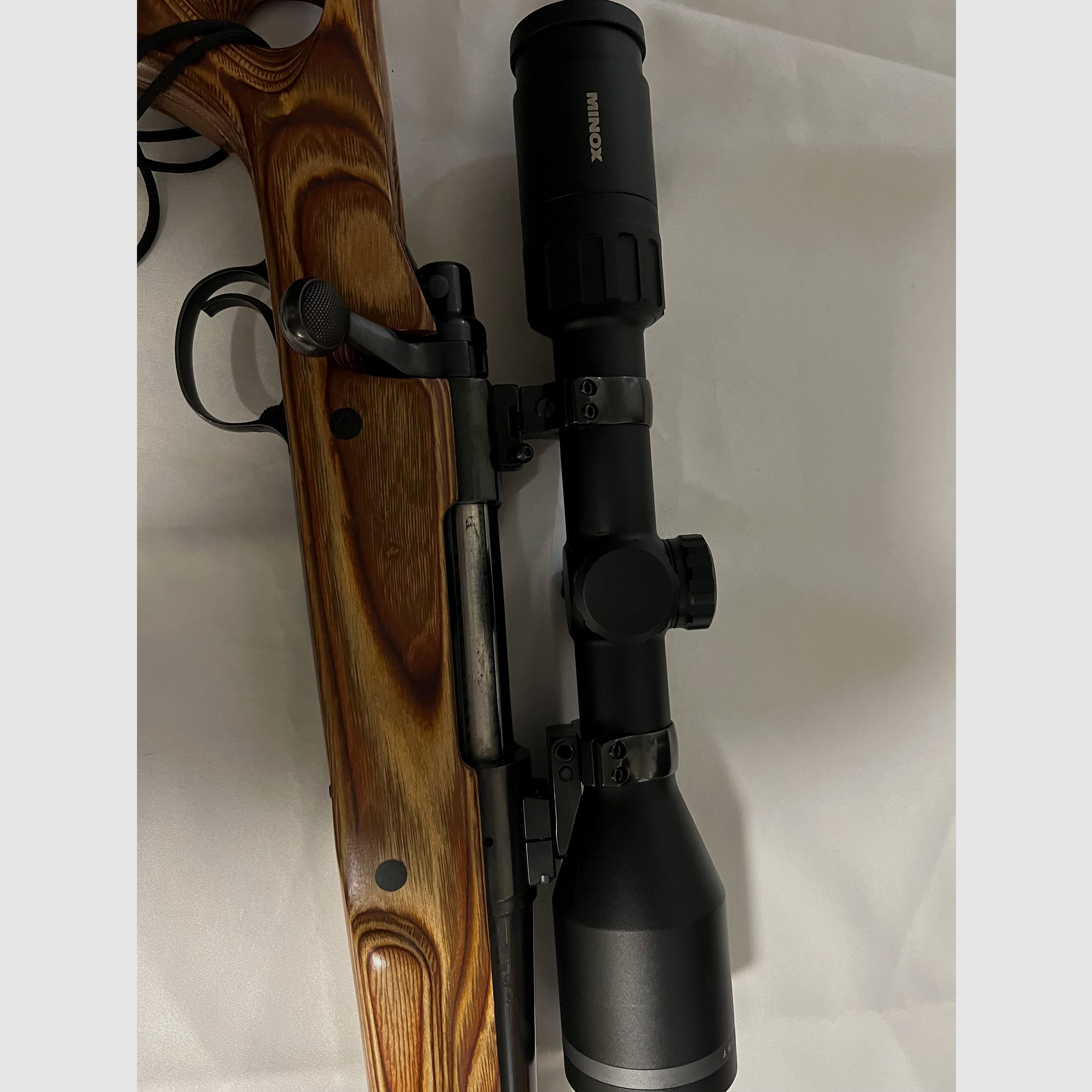 Repetrierer Remington 700 mit Lochschaft