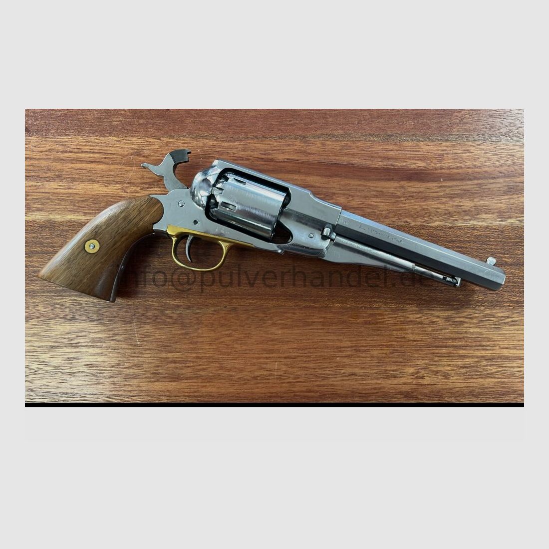 Reminngton Navy 6" mit Zubehör in handgefertigter Holzschatulle .36(BlackPowder)