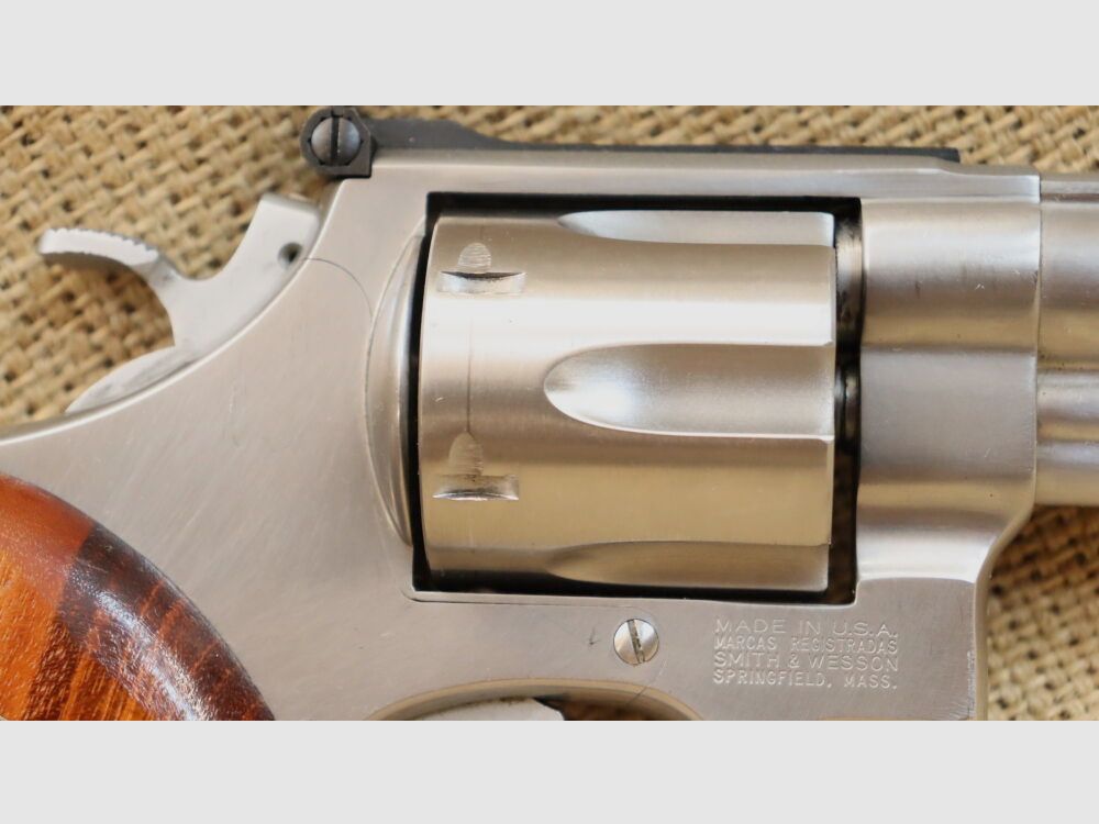 Smith & Wesson 629-2 .44RemMag