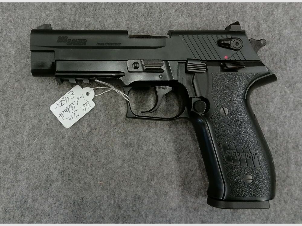 Sig Sauer Mosquito mit Rotpunkt