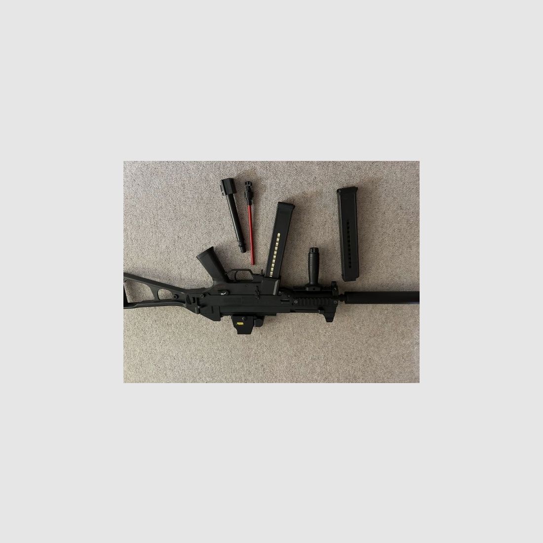 S&T Ump 45 con kit di canna esterna in alluminio con silenziatore in alluminio SENZA MIRINO