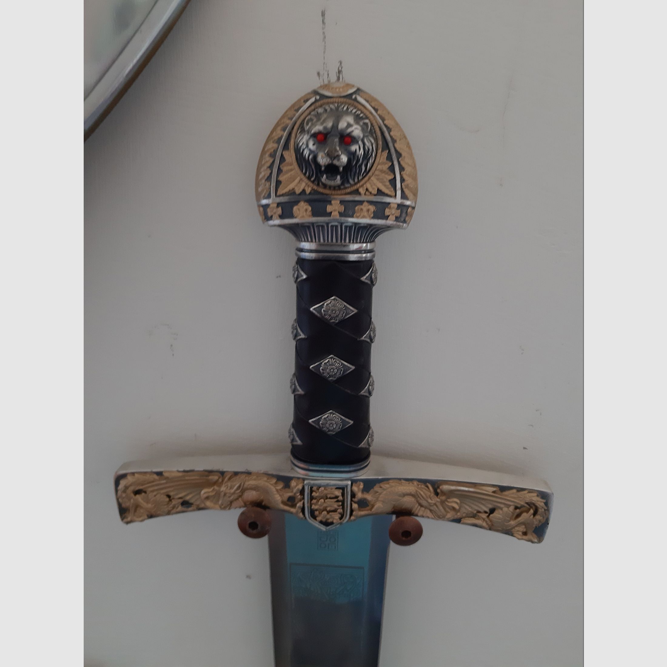 SCHWERT + DOLCH von KÖNIG RICHART LÖWENHERZ ! ABSOLUTER TIEFPREIS, noch billiger wird es nicht mehr !!!
