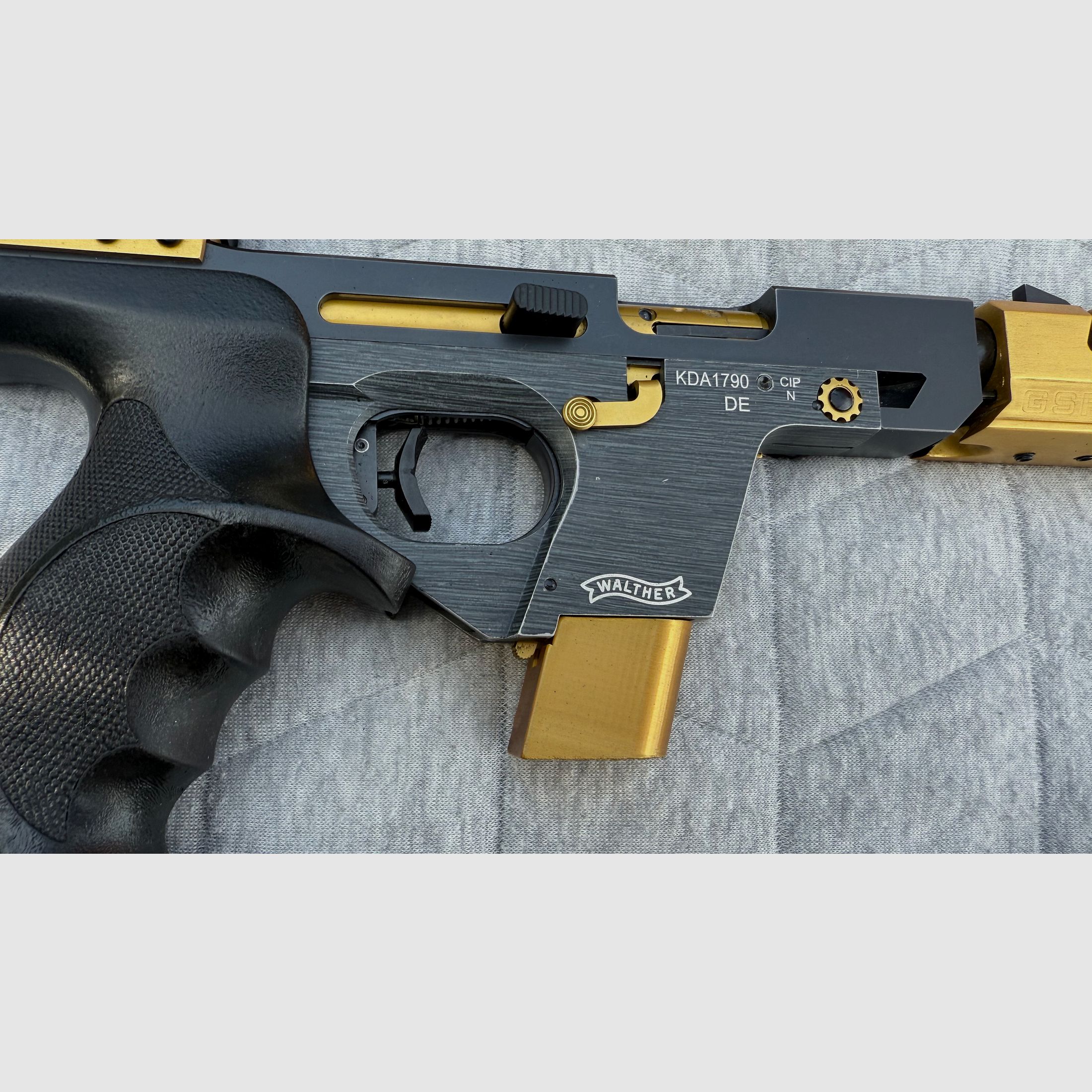 Walther GSP Expert .22lr very good condition, a lot of accessories Unique appearance with stock