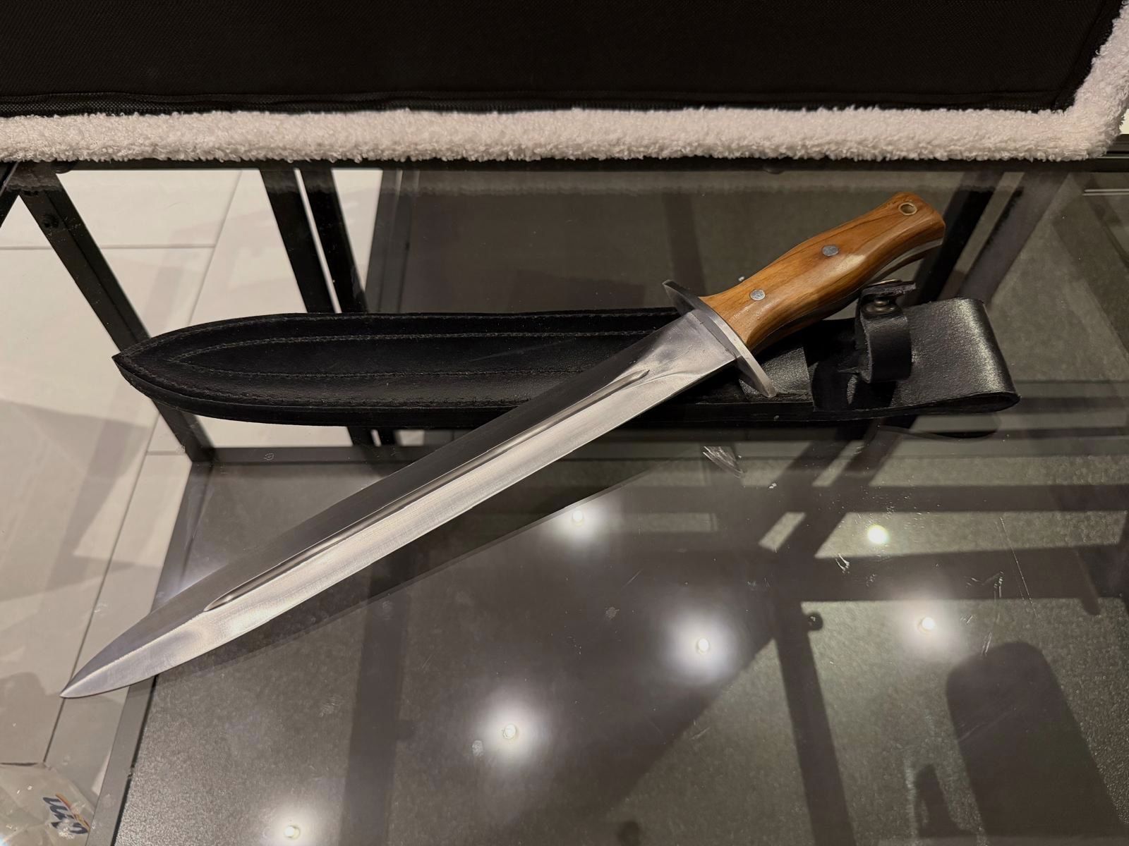 Bayonet dagger knife