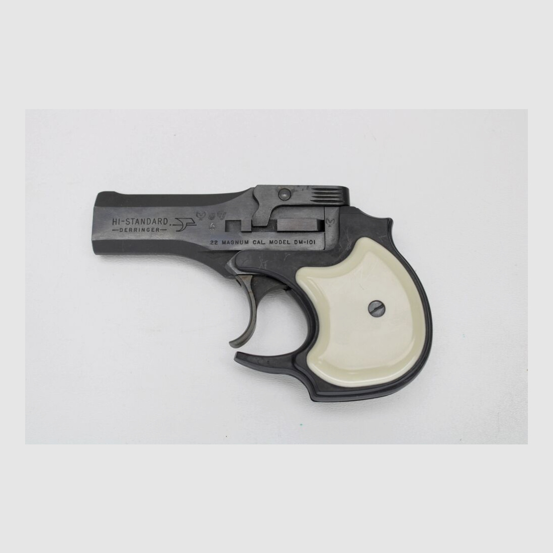 Derringer High Standard DM-101 .22WinMag