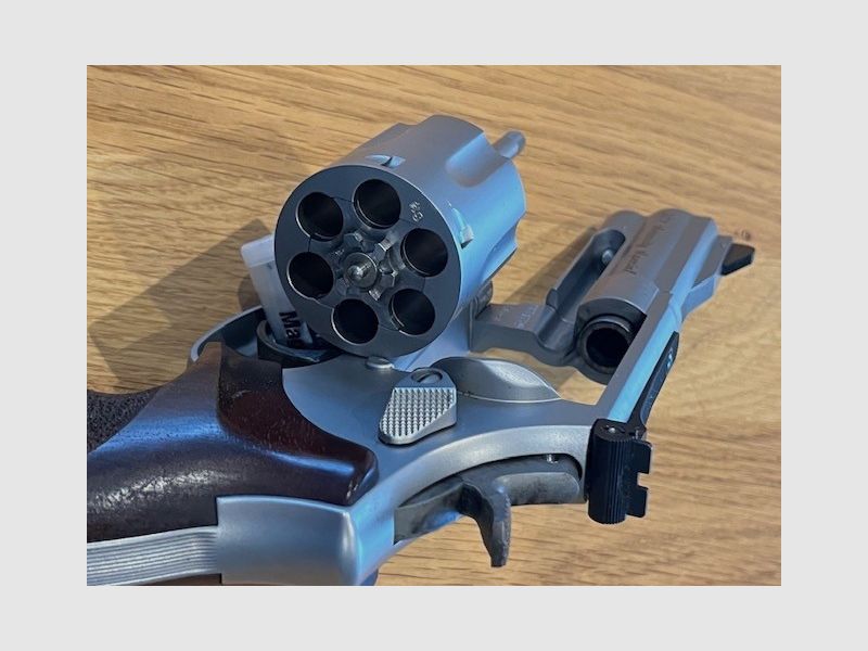 Smith & Wesson 686 Security Special 3" Kaliber .357 Magnum Revolver  (eigendlich neu)