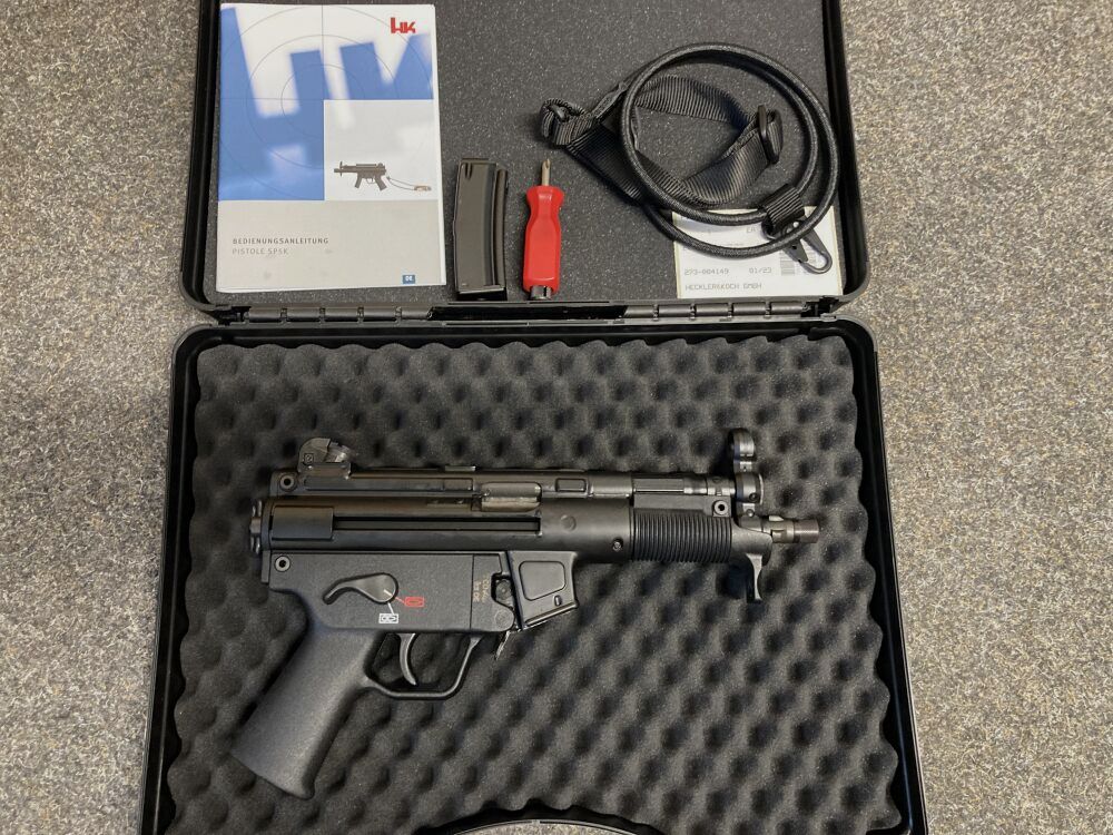 Heckler&Koch SP5K PDW pistol 9 mm Luger.