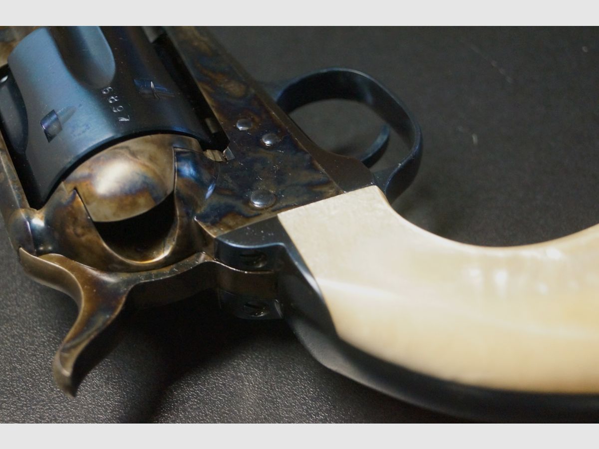 Uberti Cattleman Charcoal Blue Pearl, Bild 4 von 6