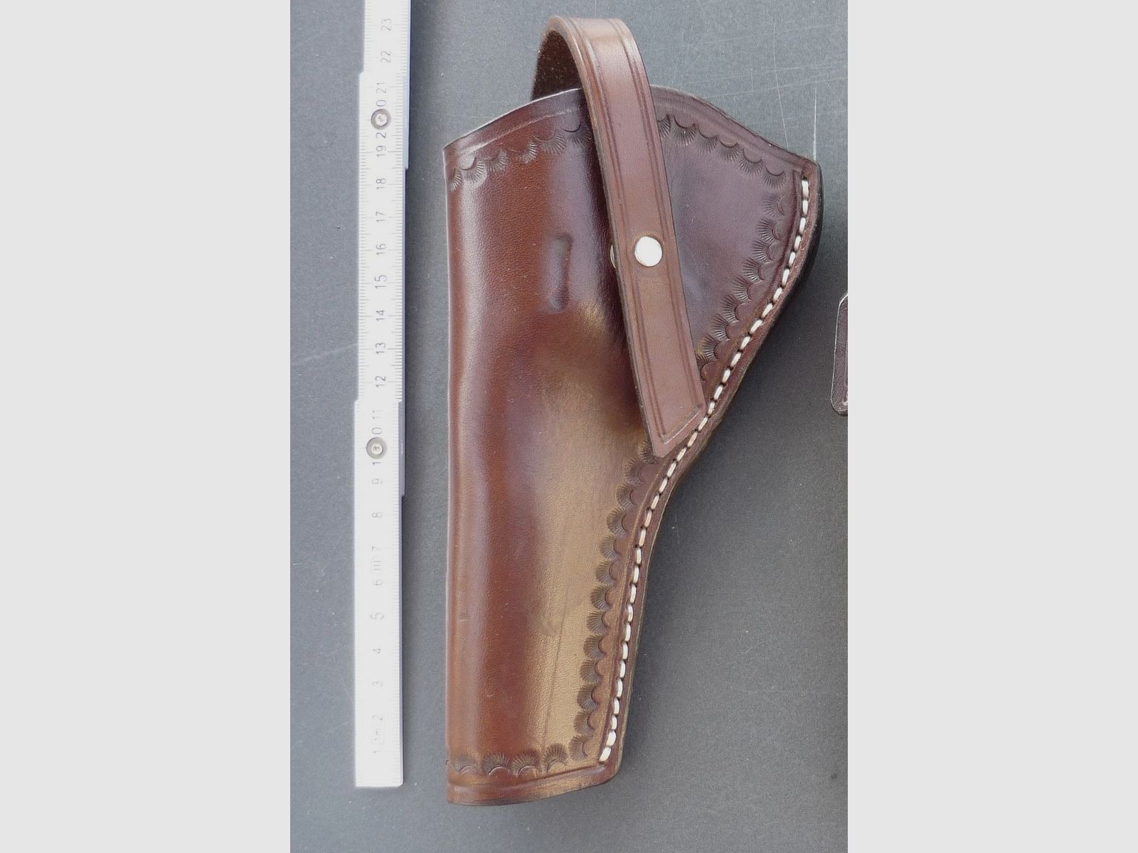 HKDesign Holster Art. Nr. 002: Simple holster with safety strap - for: S&W Victory"38 - for left-handed users, image 1 of 8