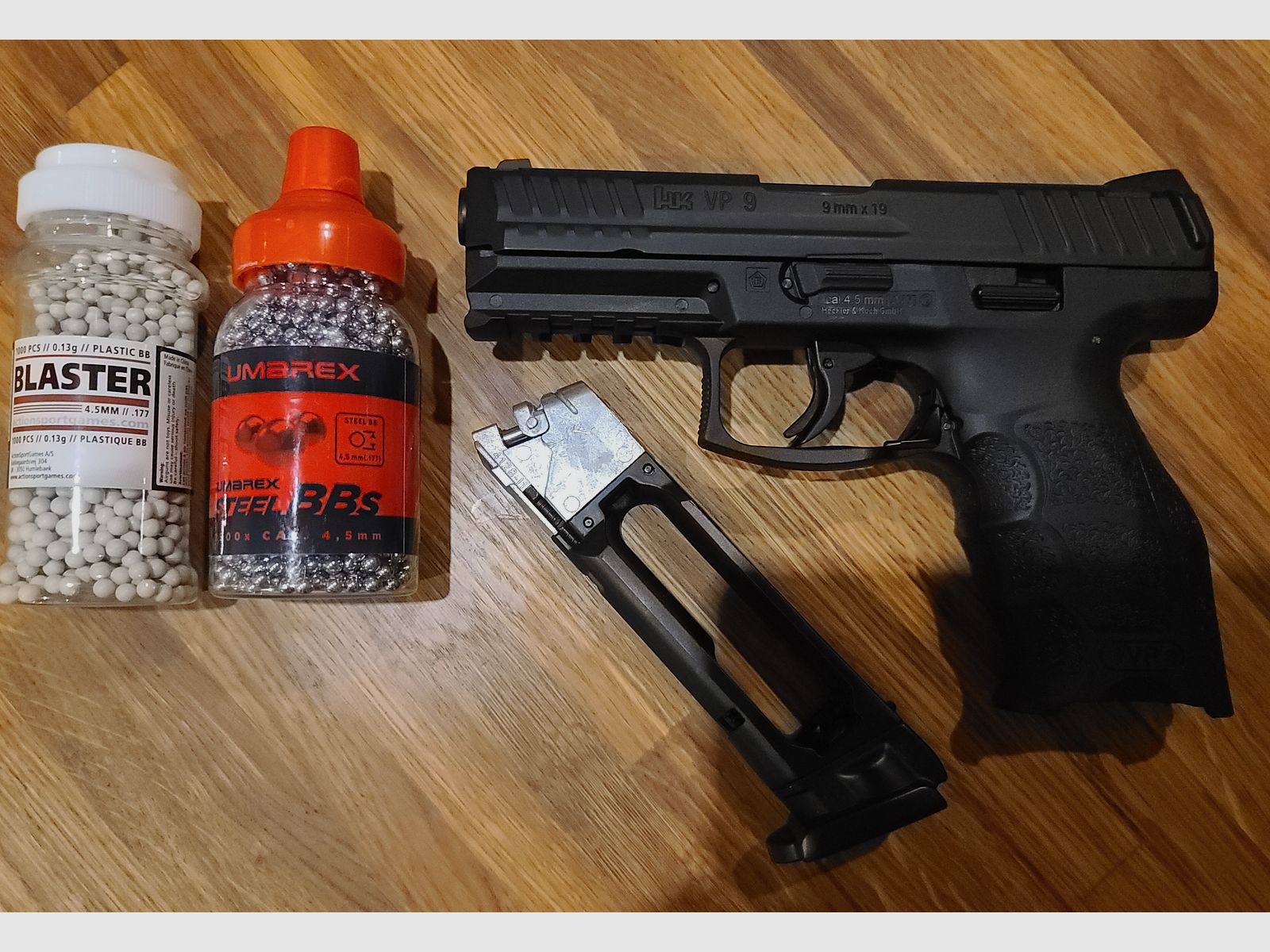 Heckler & Koch HK VP9 CO2 Blowback Luftpistole 4,5mm BB