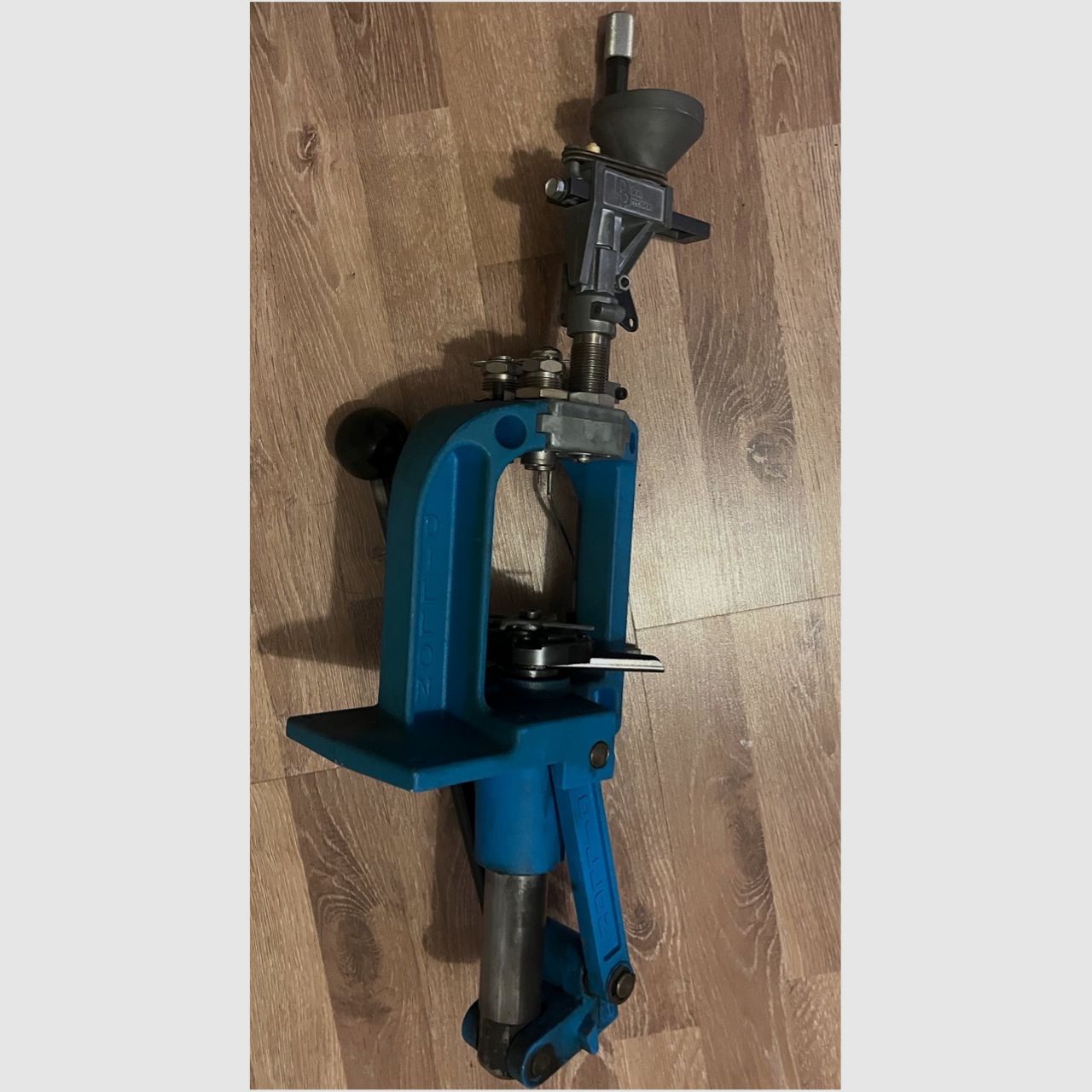 Dillon 550 B Mehrstationen Wiederladepresse