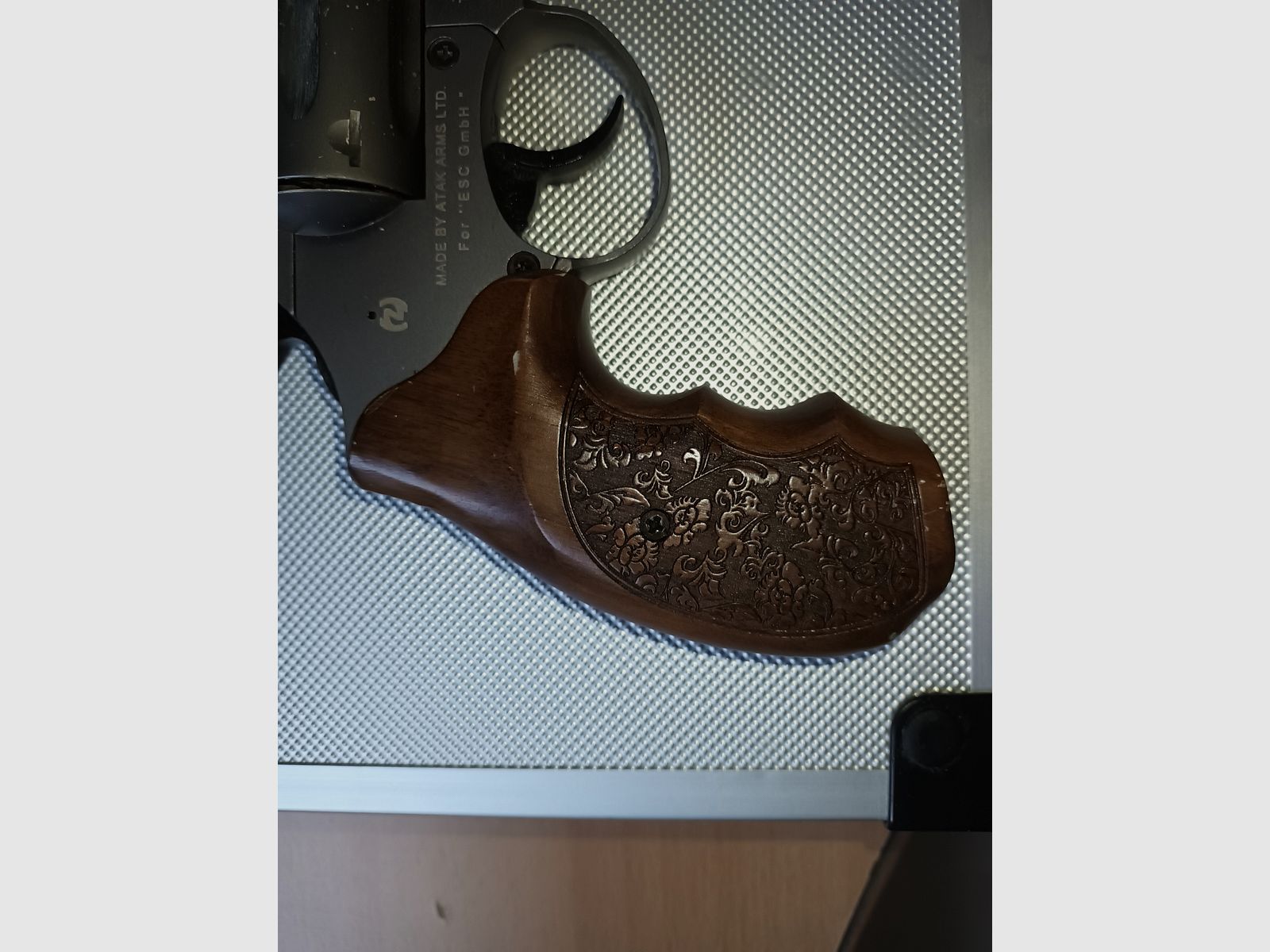 Zoraki R1, Cal.9 mm R Blank 4.5 " Titan