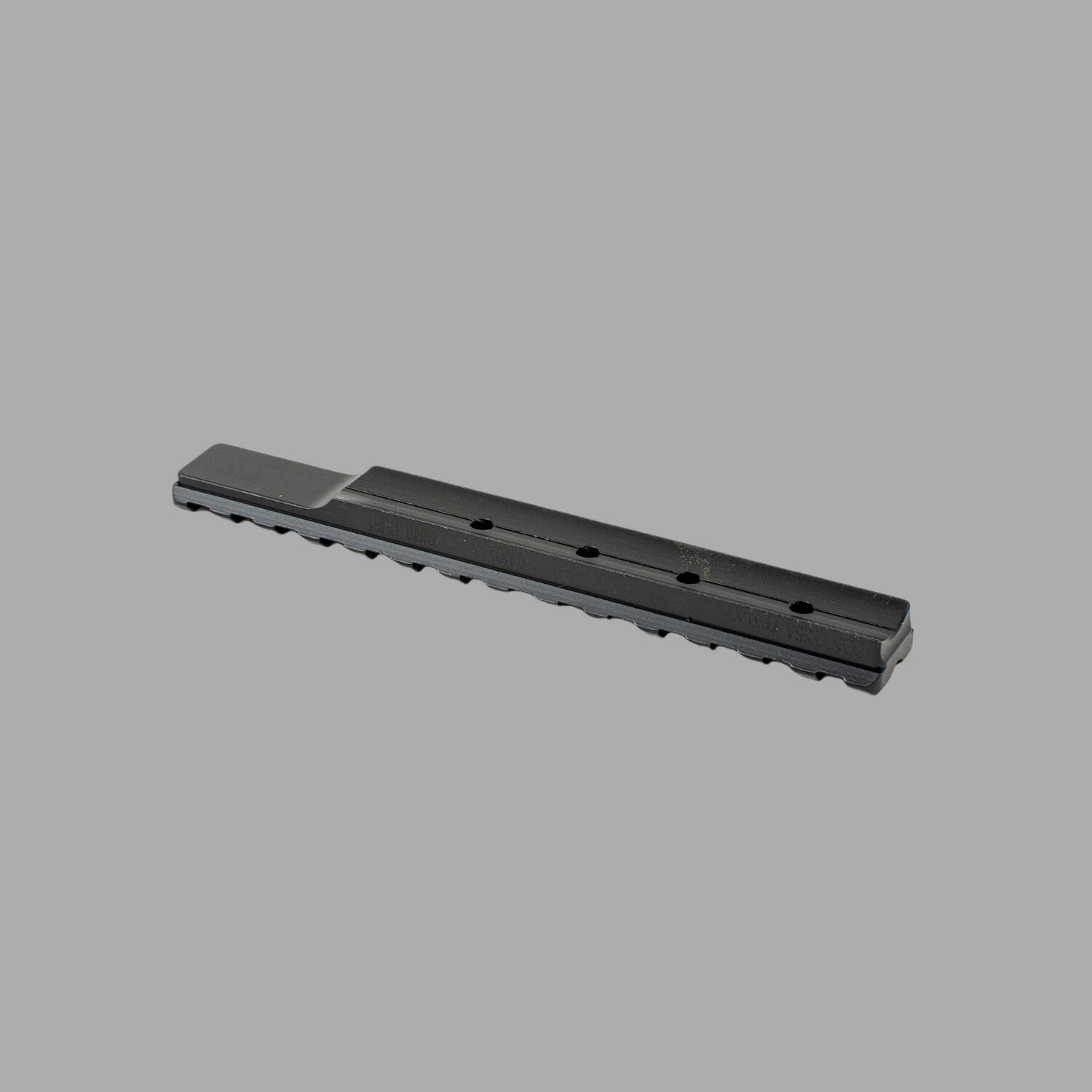 Rail Picatinny Weaver en acier pour BERGARA B13