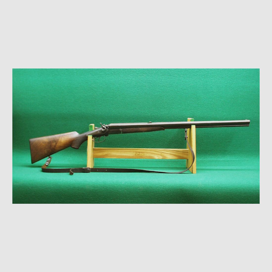 Vecchia perforatrice / perforatrice doppia