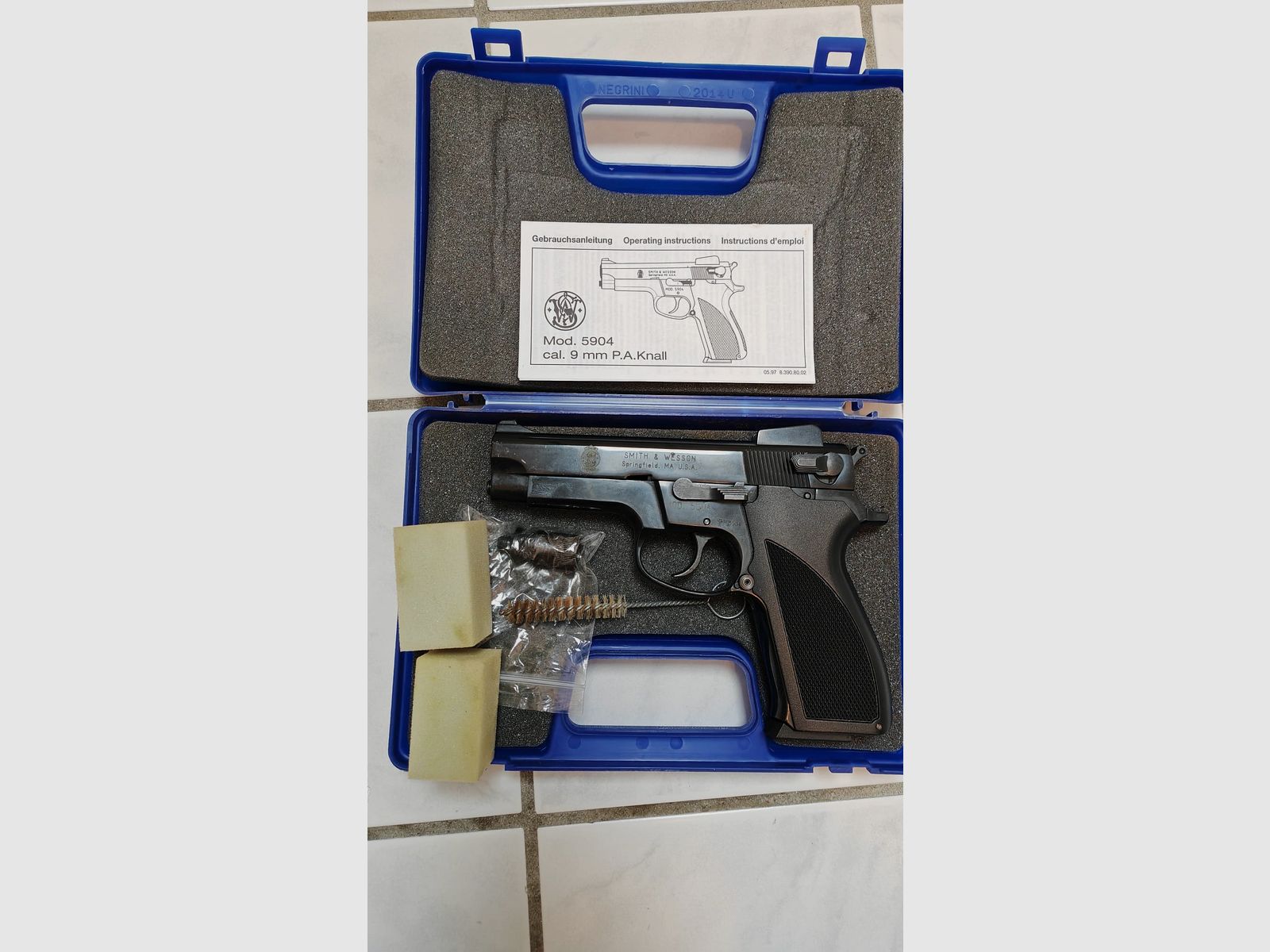 Smith & Wesson Mod. 5904 blank firing pistol blued / stained | Cal. 9mm P.A.K. | PtB 604 | plus various 9mm cartridges available for purchase