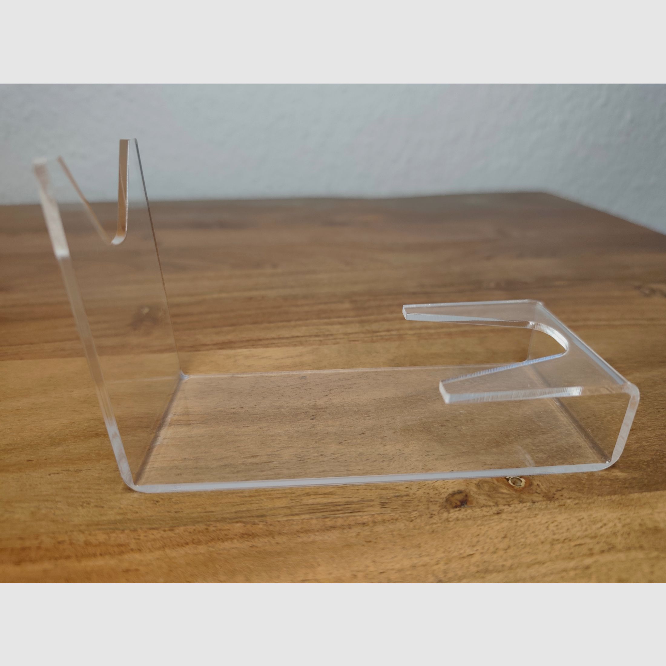 Acrylic pistol stand