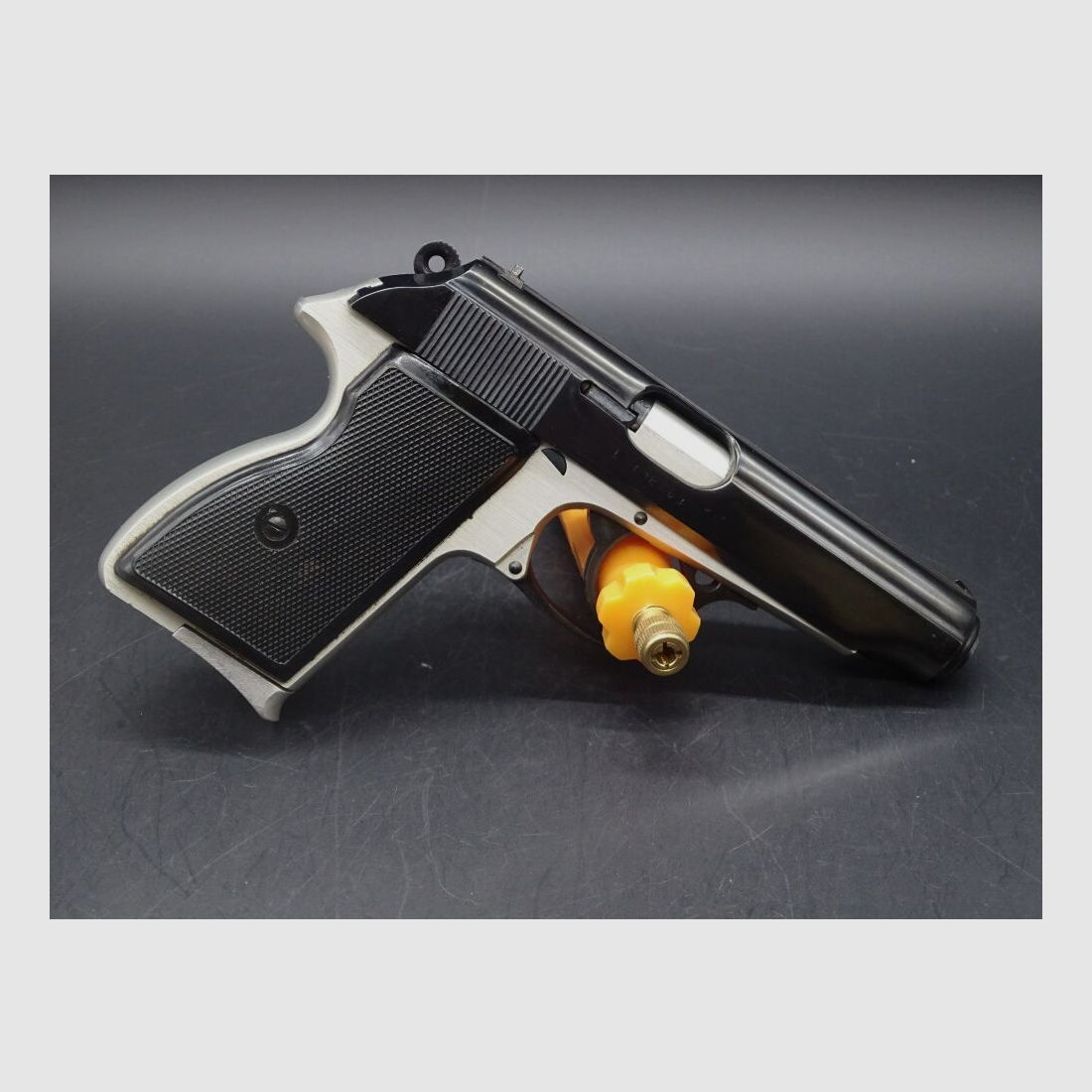 PA 63 kaliber 9mm Makarov PA 63