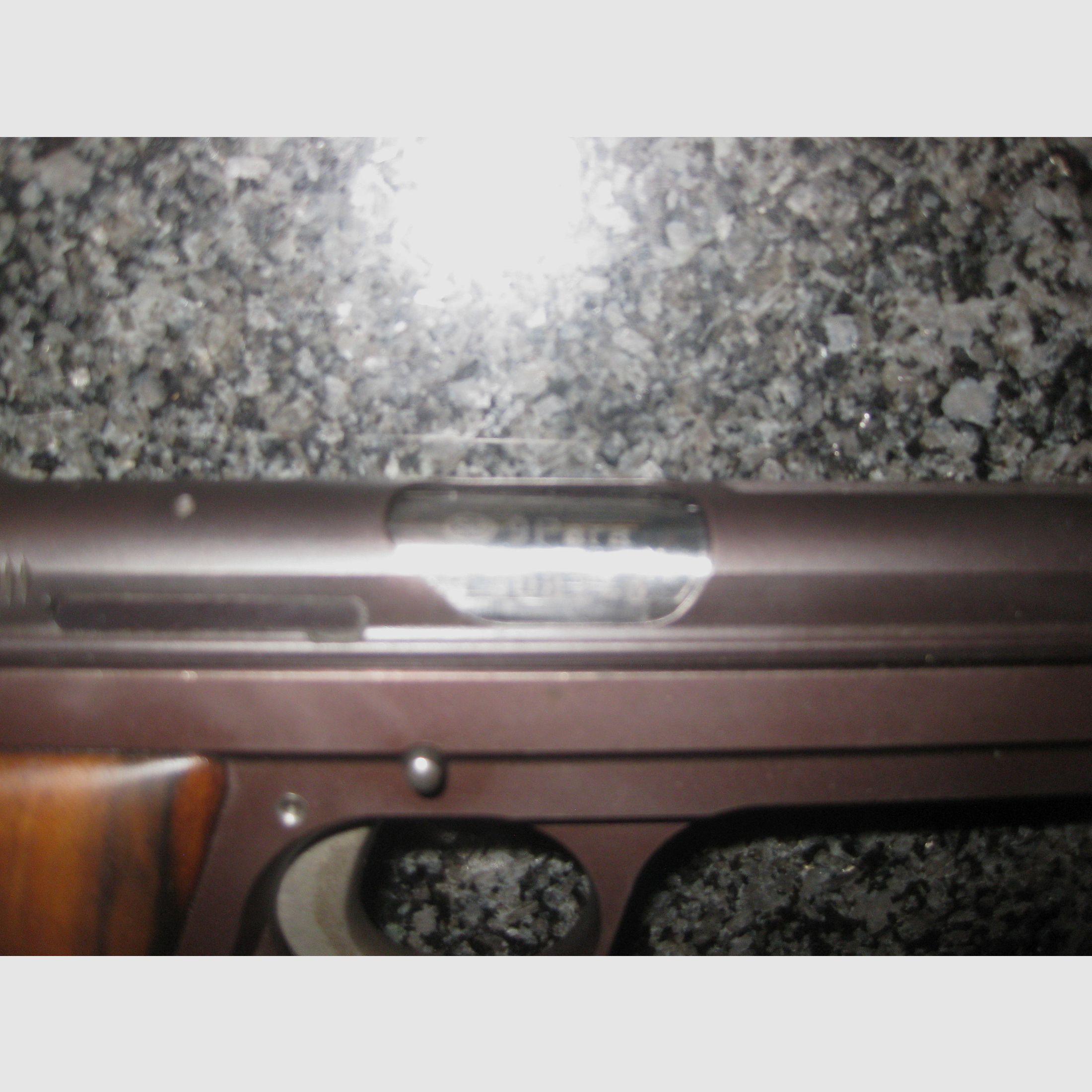 SIG Neuhausen P 210-6  Kal. 9mm Luger