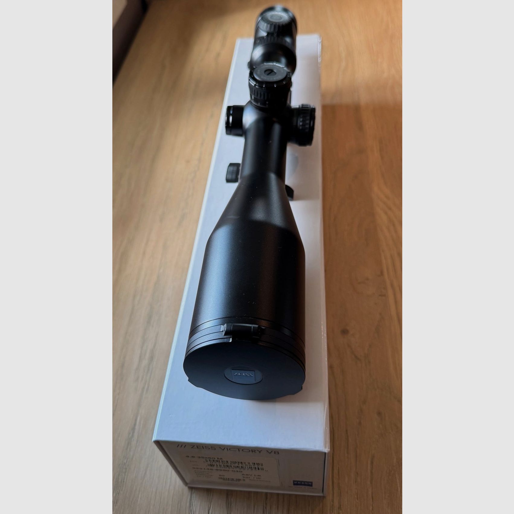 Telescopio Zeiss Victory 4.8-35x60M.