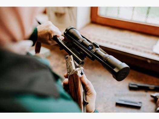 Mounting and zeroing the scope