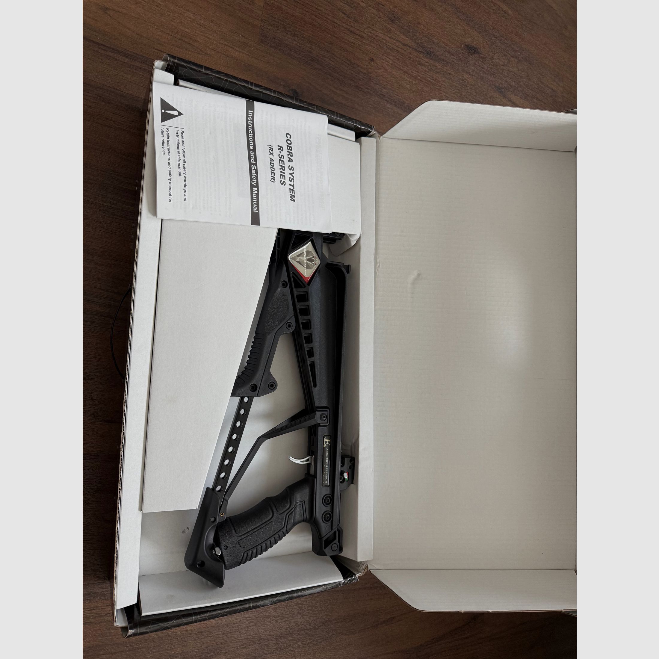 EK Archery ADDER repeating crossbow – top condition – complete original accessories