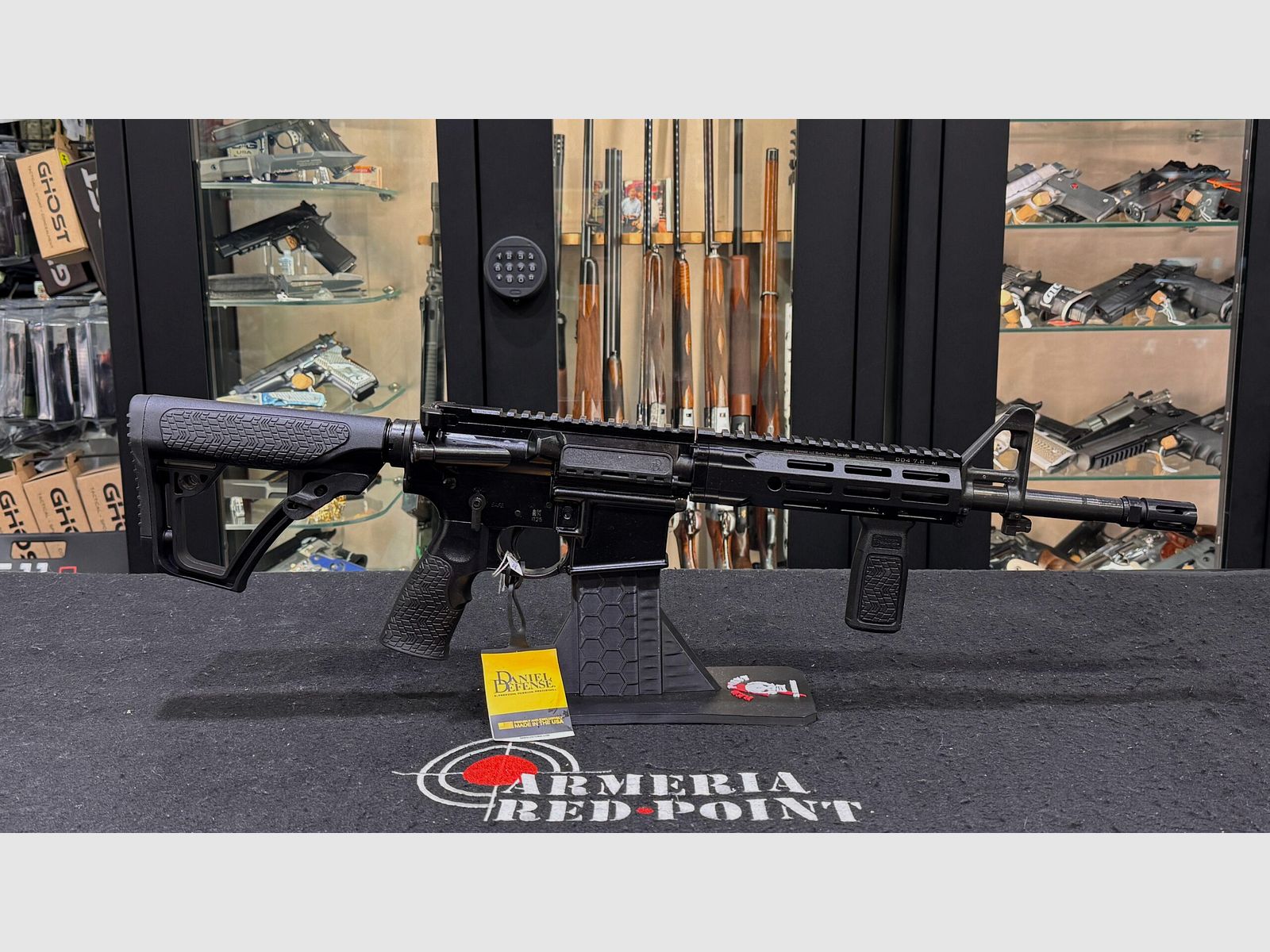 Daniel Defense DDM4 V7 S, image 6 of 9