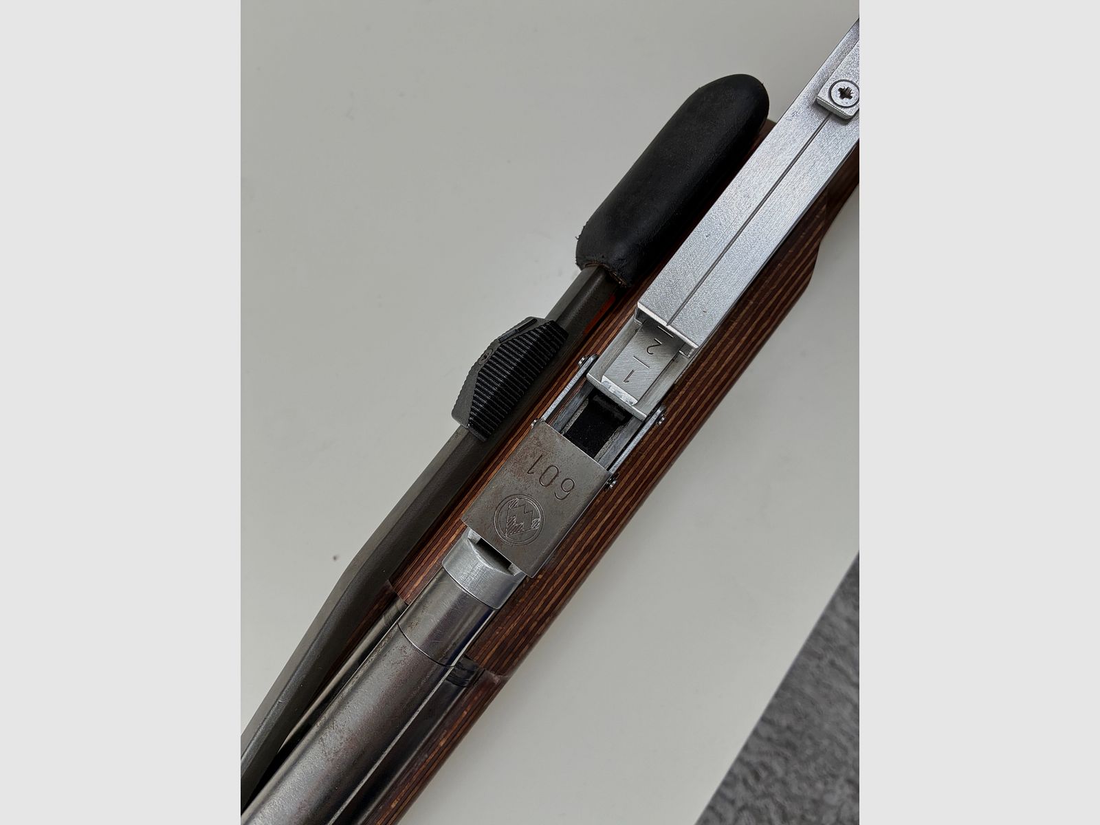 Feinwerkbau Modell 600 karabinek pneumatyczny z spadku