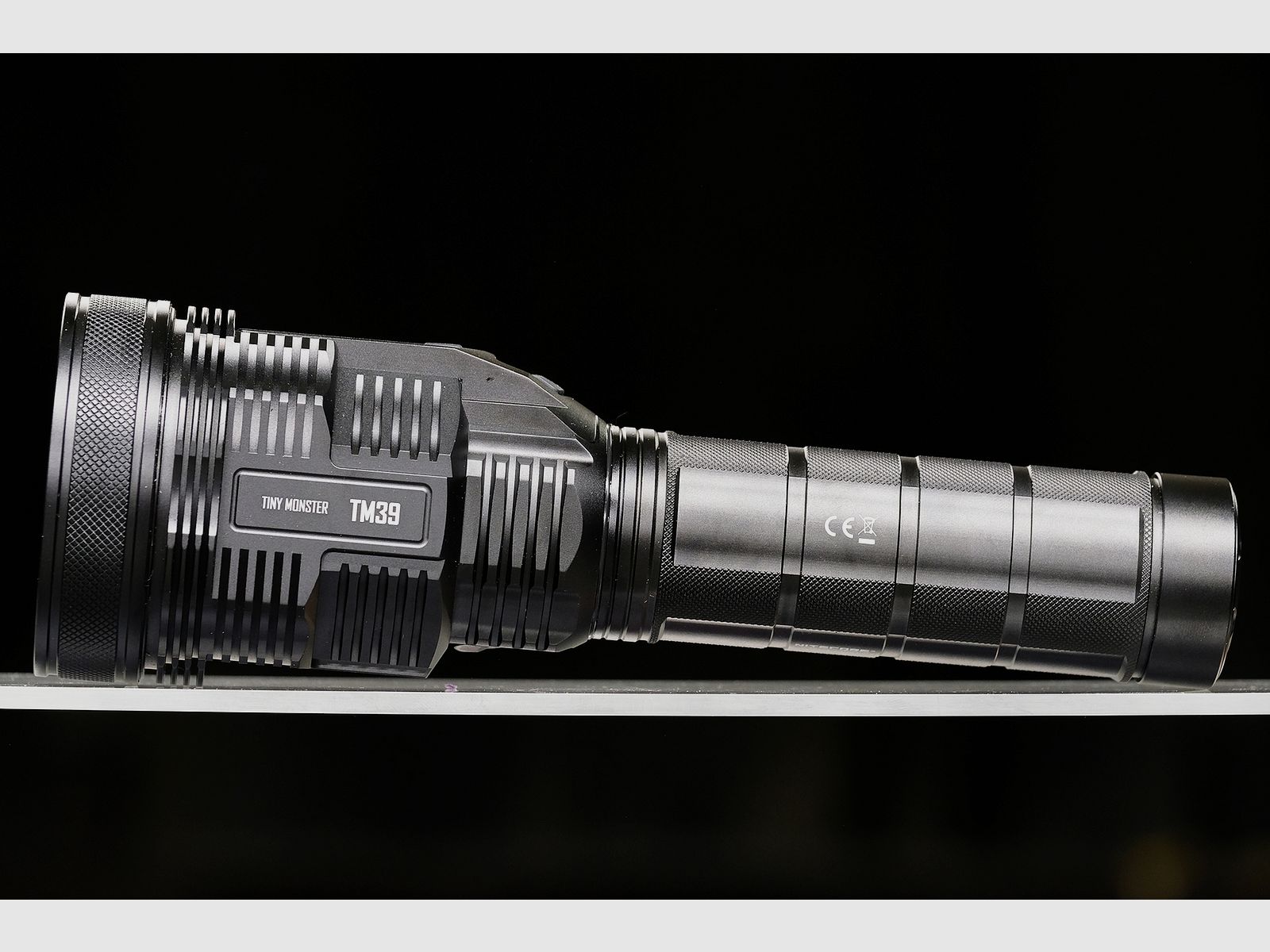 Nitecore TM39, image 2 sur 4