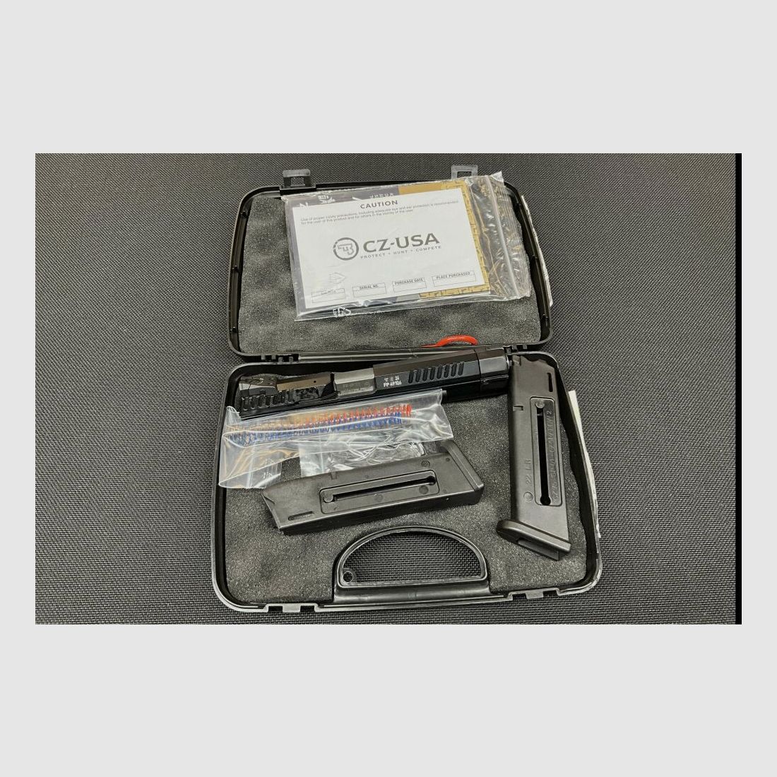 Sistema di cambio CZ Uhersky Brod Shadow II .22lr