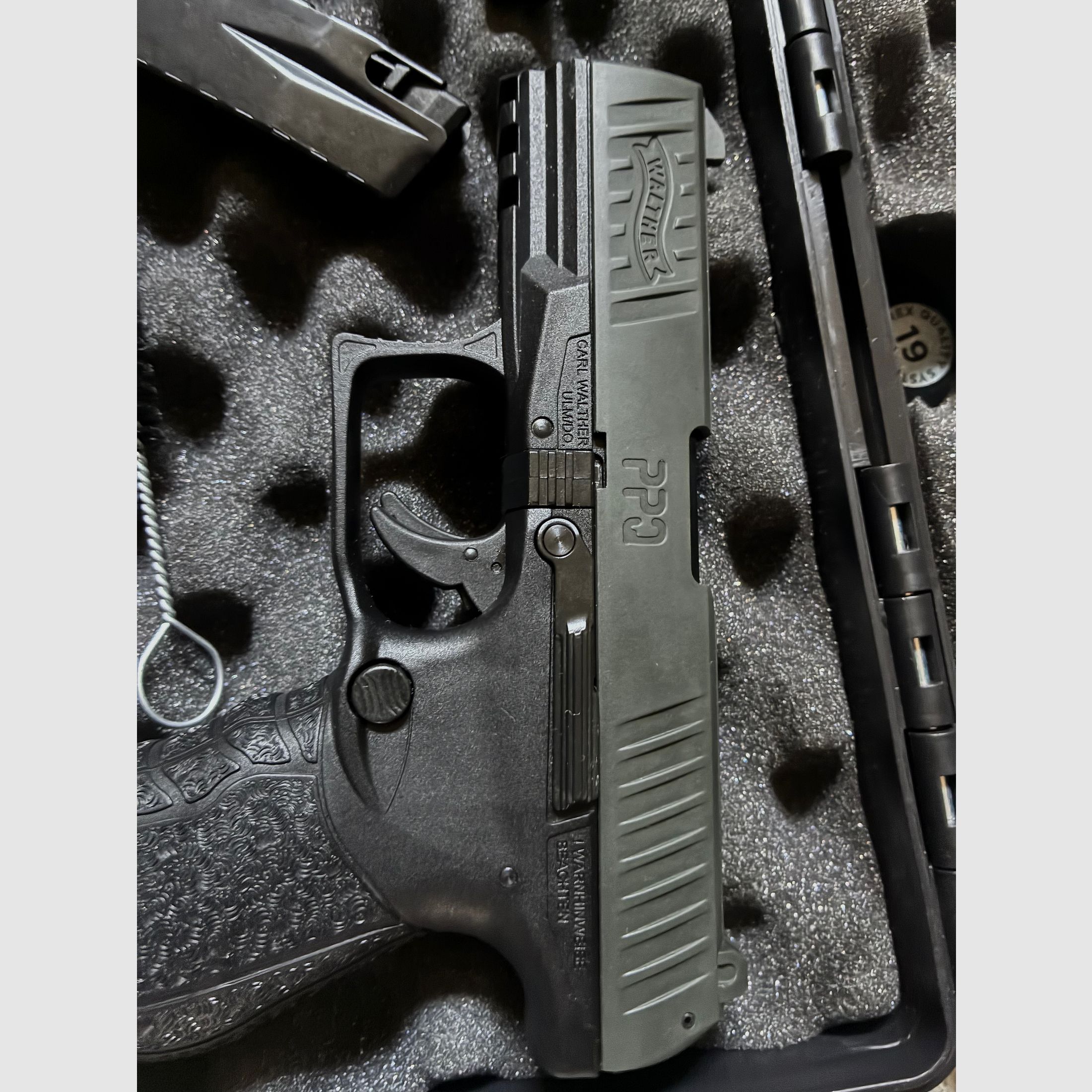 Walther Schreckschuss Pistole PPQ M2