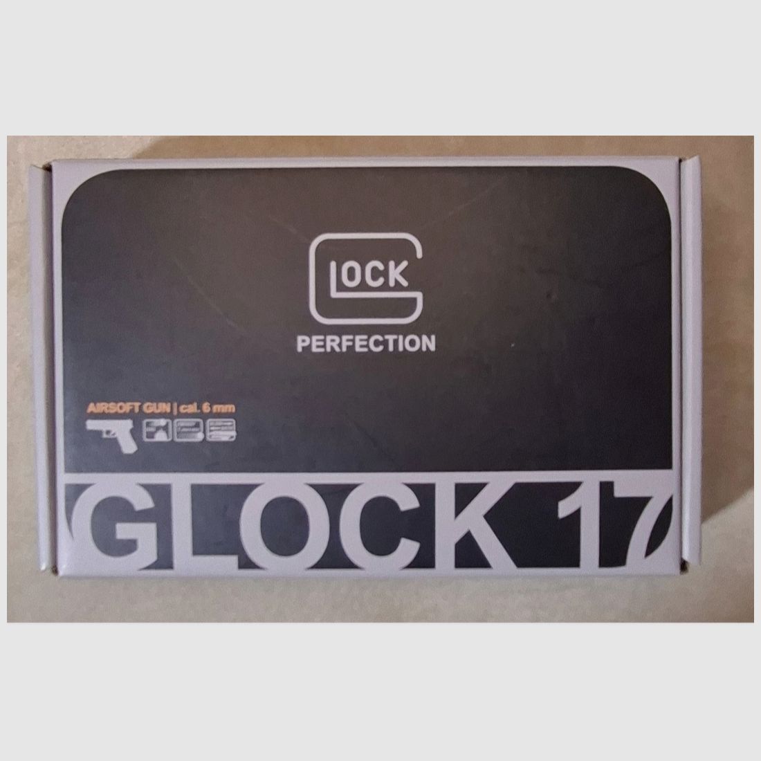 !Als nieuw! Vitrinemodel! VFC Glock 17 Gen 5, 6mm, GBB, Airsoft, m= loop en slide van metaal, door Umarex