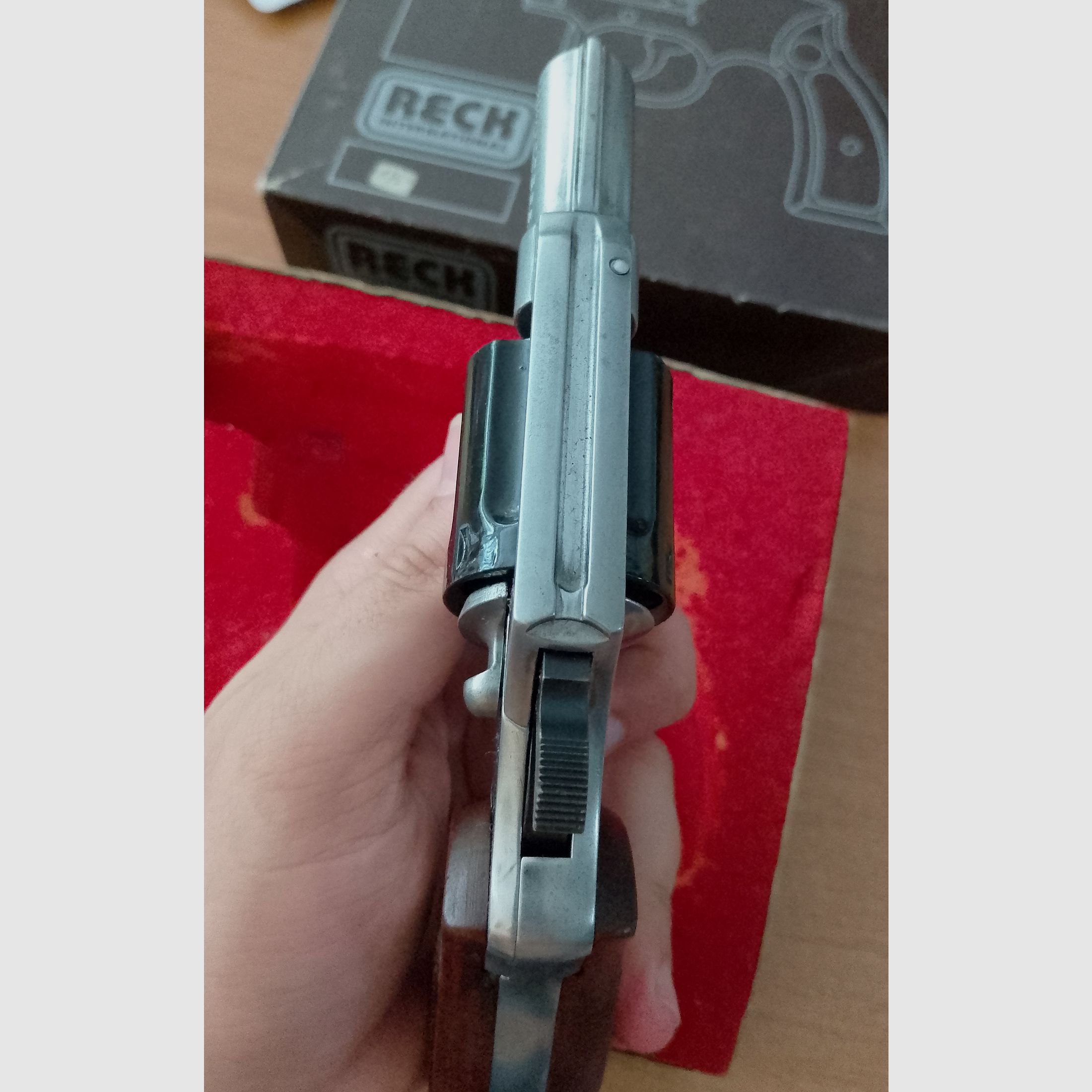 Reck Cobra im Kaliber .380 Knall bzw. 9 mm R.Knall mit Verpackung!