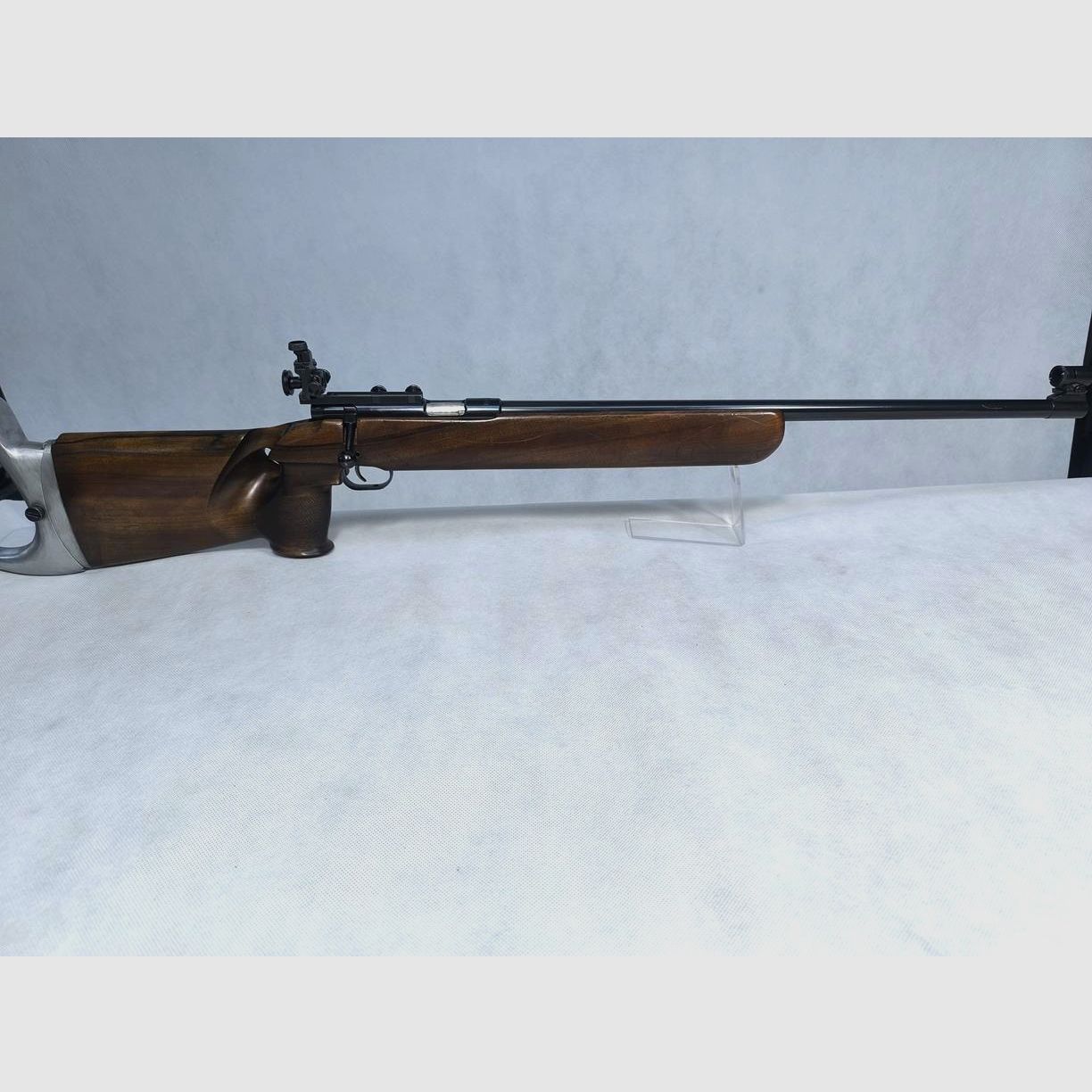 Anschutz Match 54 rifle cal. .22 LR, image 1 of 11