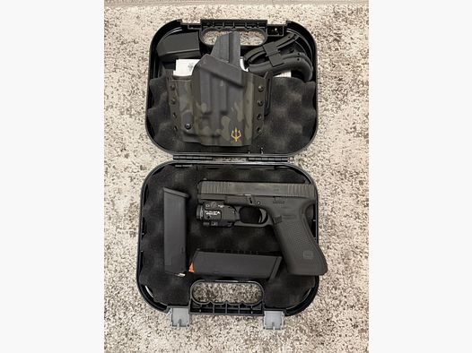 Glock 45 – comme neuf – avec Streamlight TLR-8 (lampe + laser rouge) et holster Black Trident