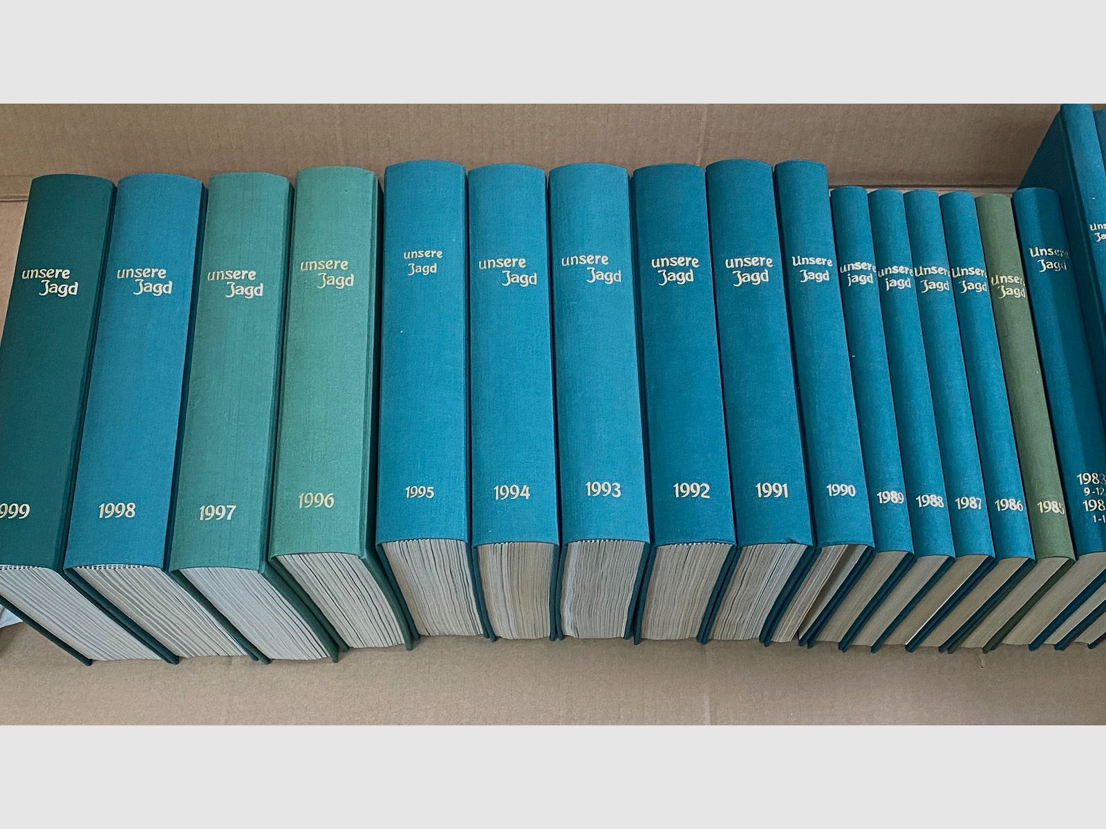 Zeitschrift "Unsere Jagd"  von 1956 bis 2020, einmalige Sammlung für Liebhaber, 65 Jahresausgaben,    Ausgaben von 1956 bis 2015 gebunden,  Jagdzimmer, Jagdbücher