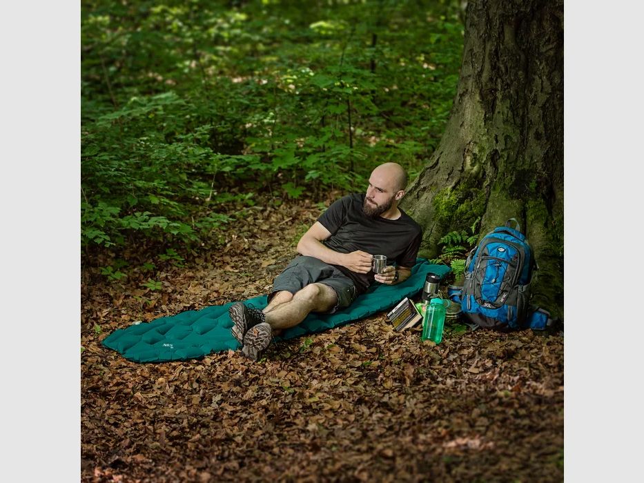 NC4005 Materassino Autogonfiante Verde Scuro