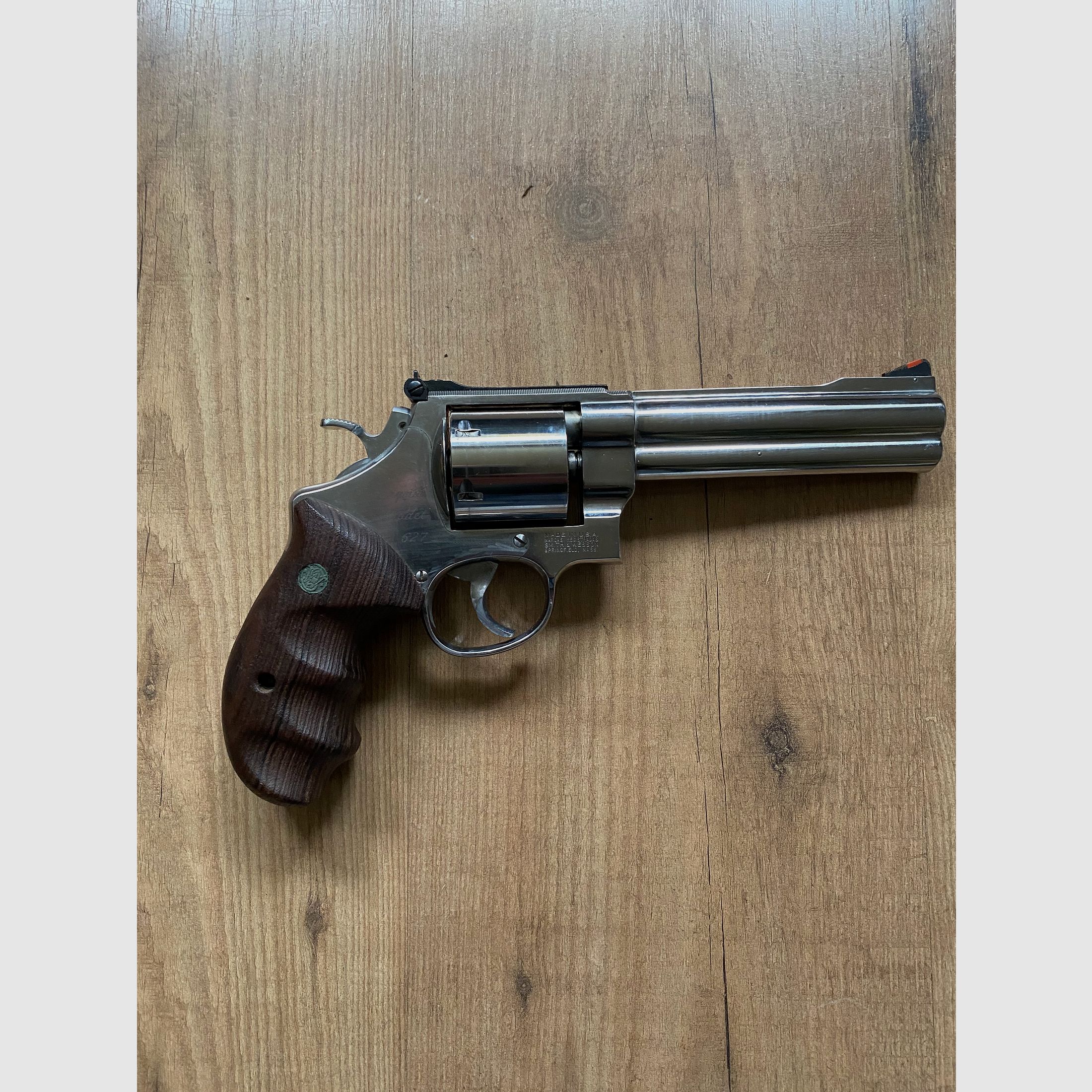Smith & Wesson 627-0 .357 Magnum en .38 Special Target
