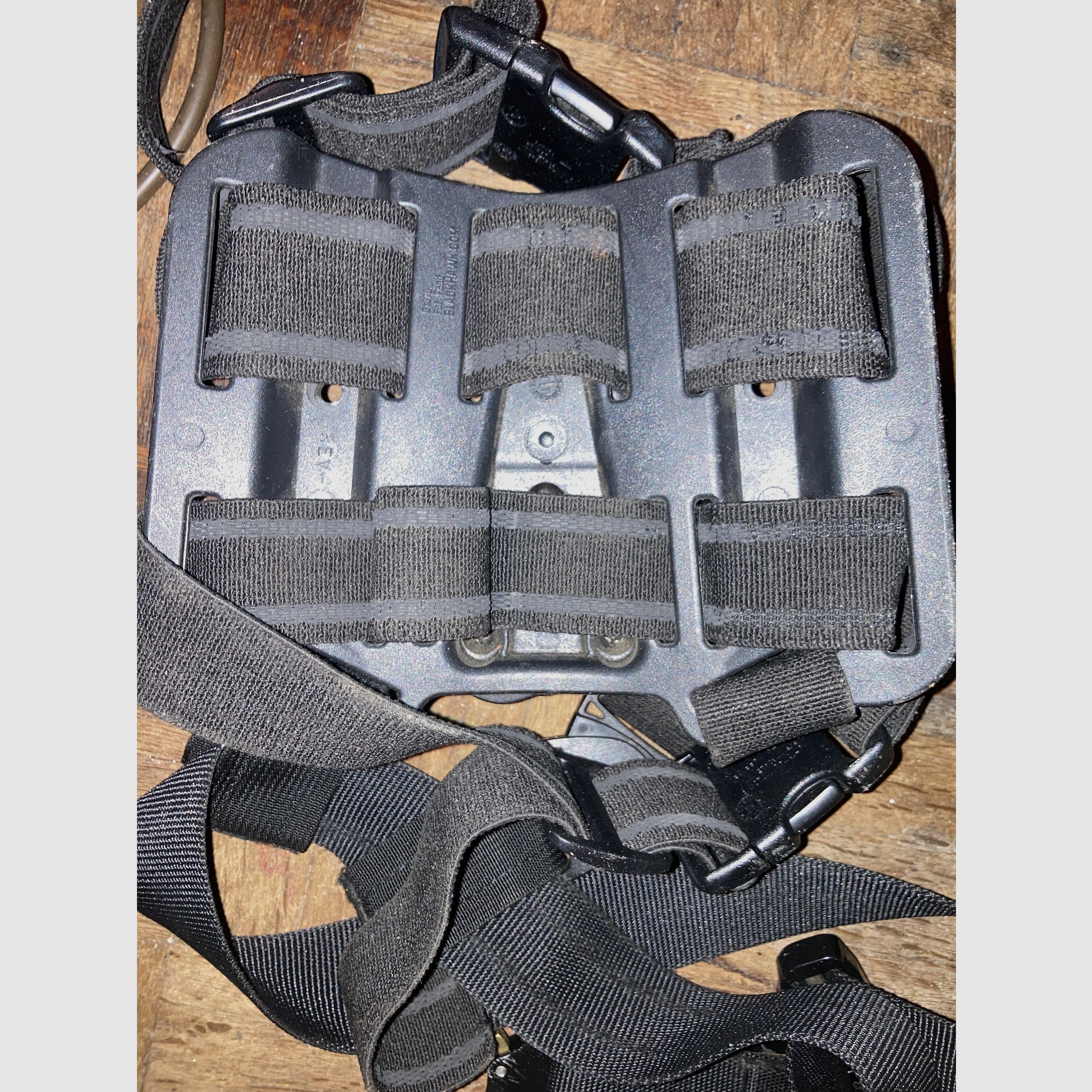 BLACKHAWK Serpa Level 3 Tiefziehholster Rechtshänder für p8