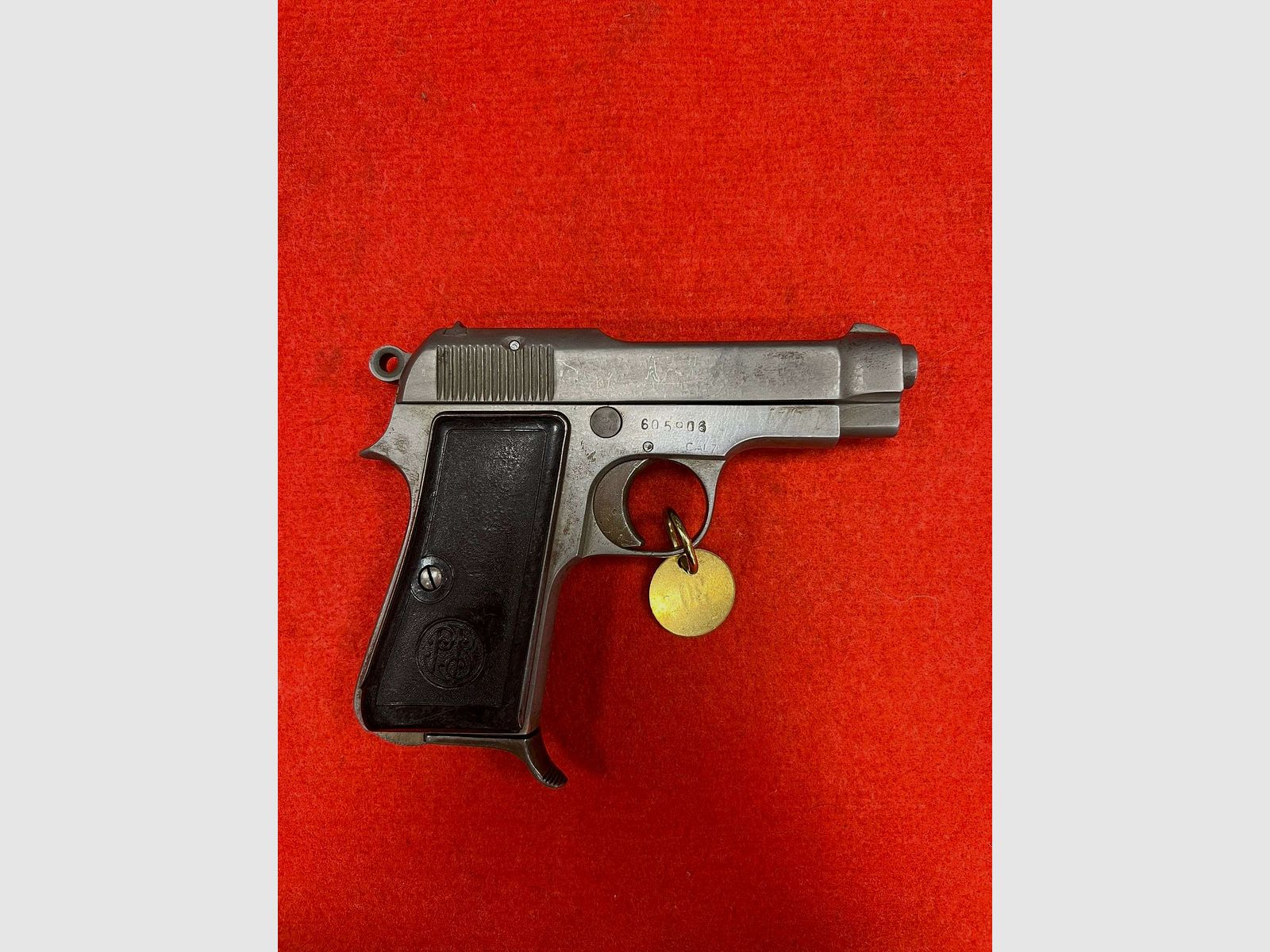 Beretta 1935 “4°Uff.Tecnico” Pistool Kaliber 7.65, afbeelding 1 van 3