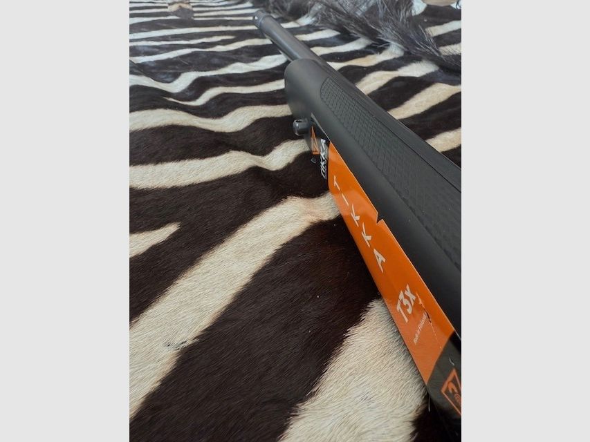 TIKKA T3x VARMINT .308 Win. SYSTÈME GAUCHE STEINER RANGER 3-12 x 56