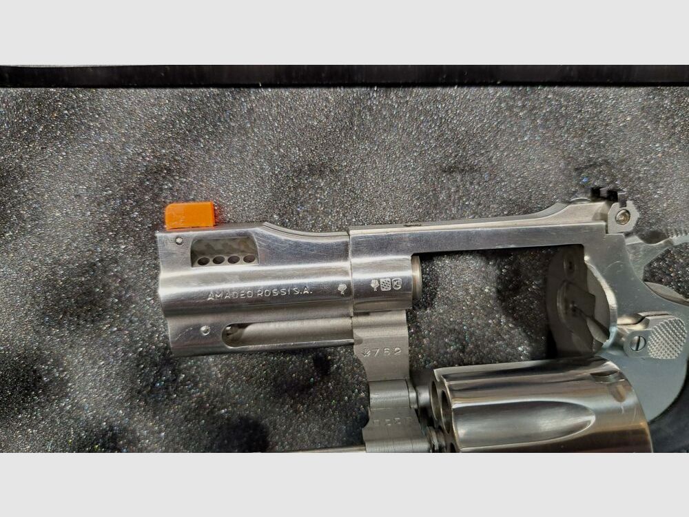 ROSSI 762