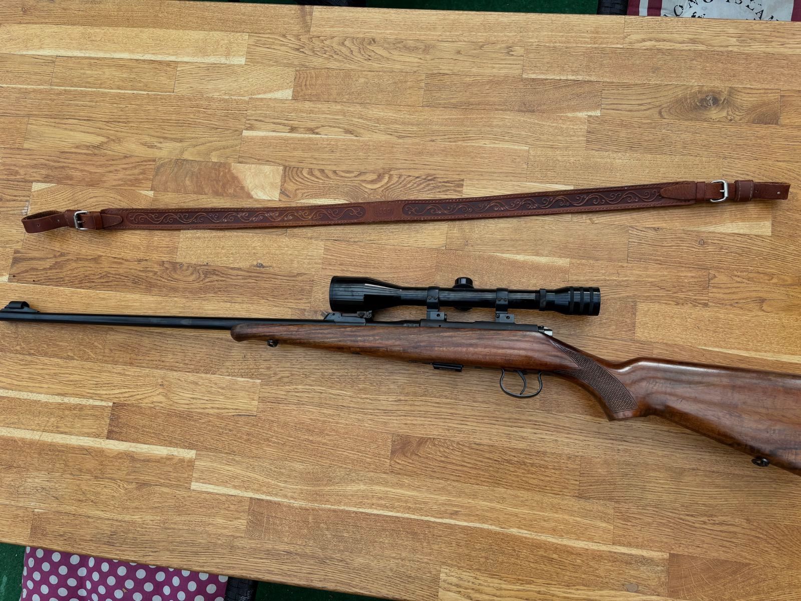Rifle de pequeño calibre bien cuidado CZ/Brno 452 Mod. 2 (año de prueba 1979), imagen 1 de 11