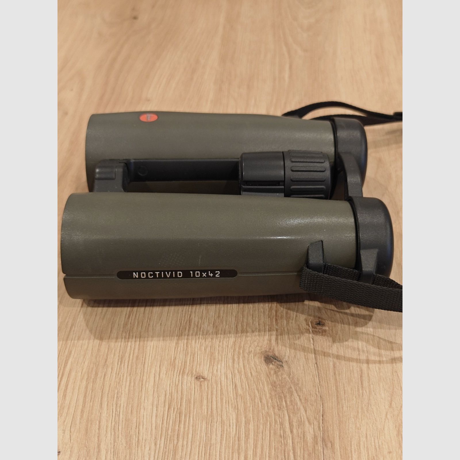 Leica Noctivid 10x42