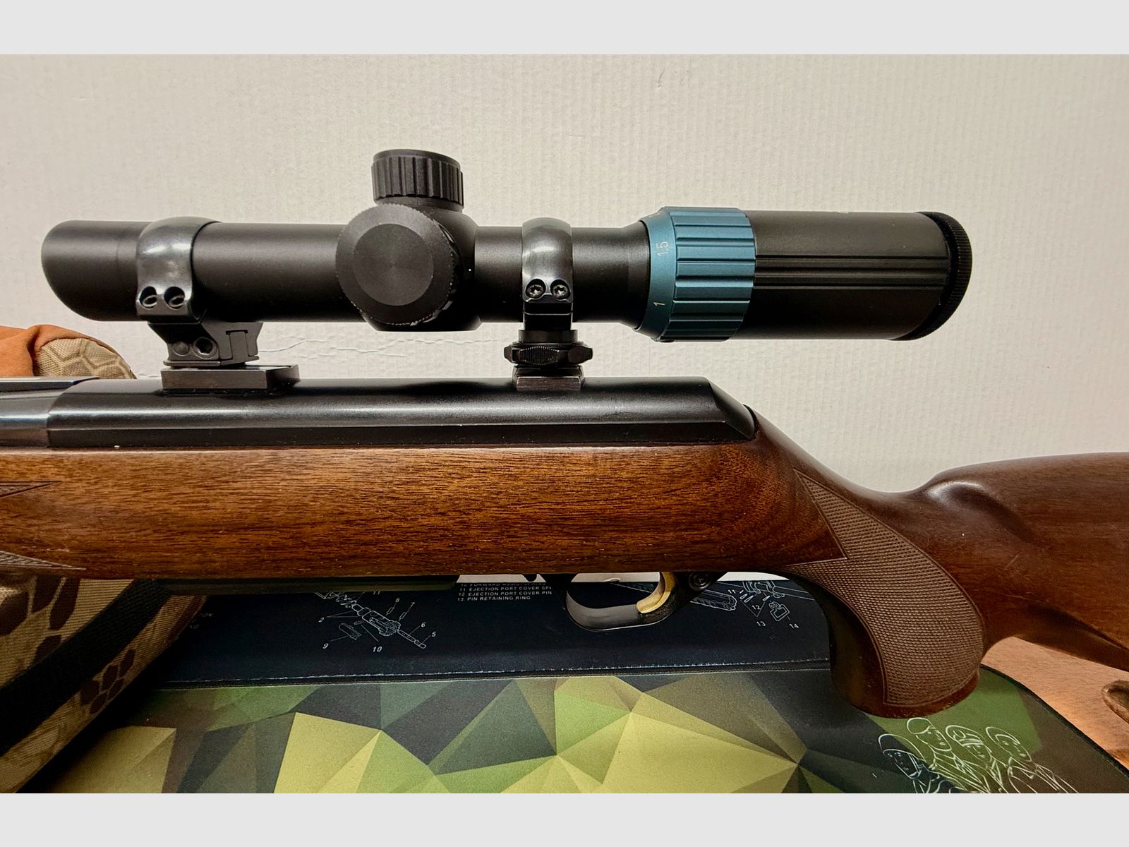 Browning Acera straight-pull repeater 30-06 incl. Luger 1-4x26 stalking scope & sling, afbeelding 2 van 11